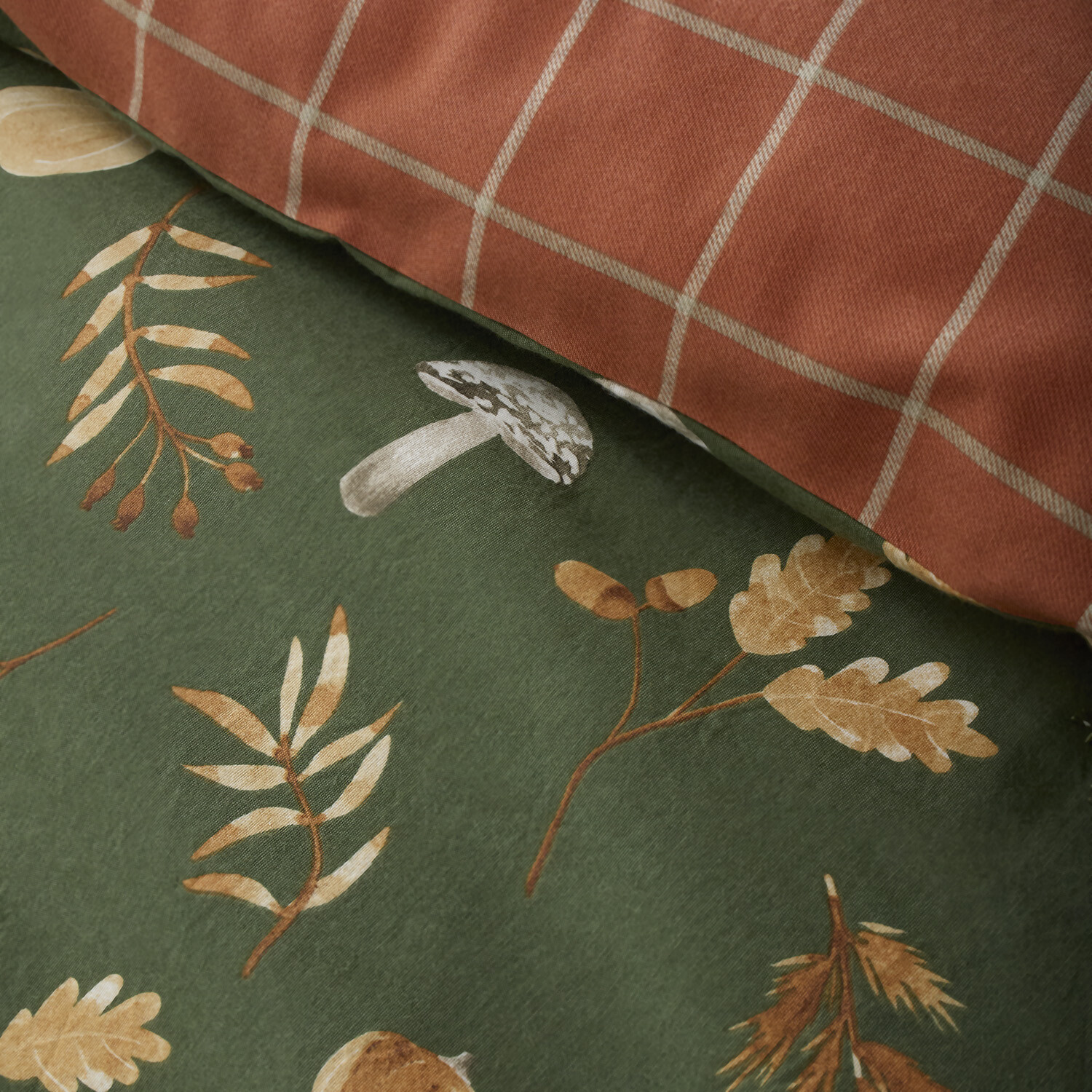 The Fall Collection Woodland Duvet Cover and Pillowcase Set - Green / Double Image 5