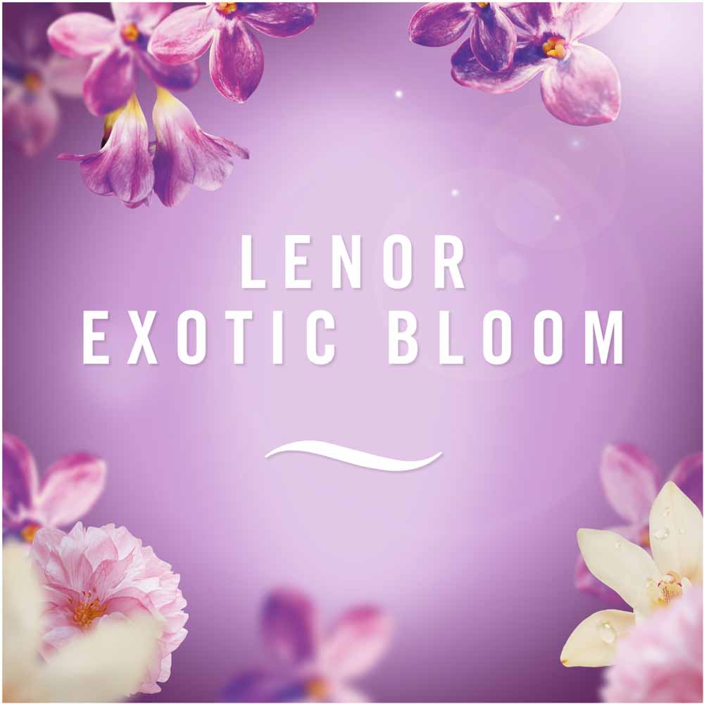 Febreze Exotic Bloom Fabric Refresher 500ml Image 2