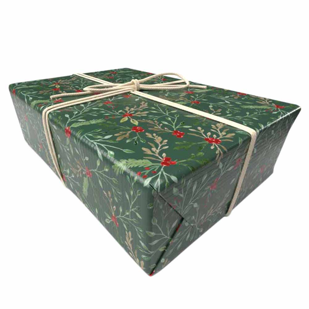 Wilko Cosy Christmas Wrapping Paper 3 Pack Image 4
