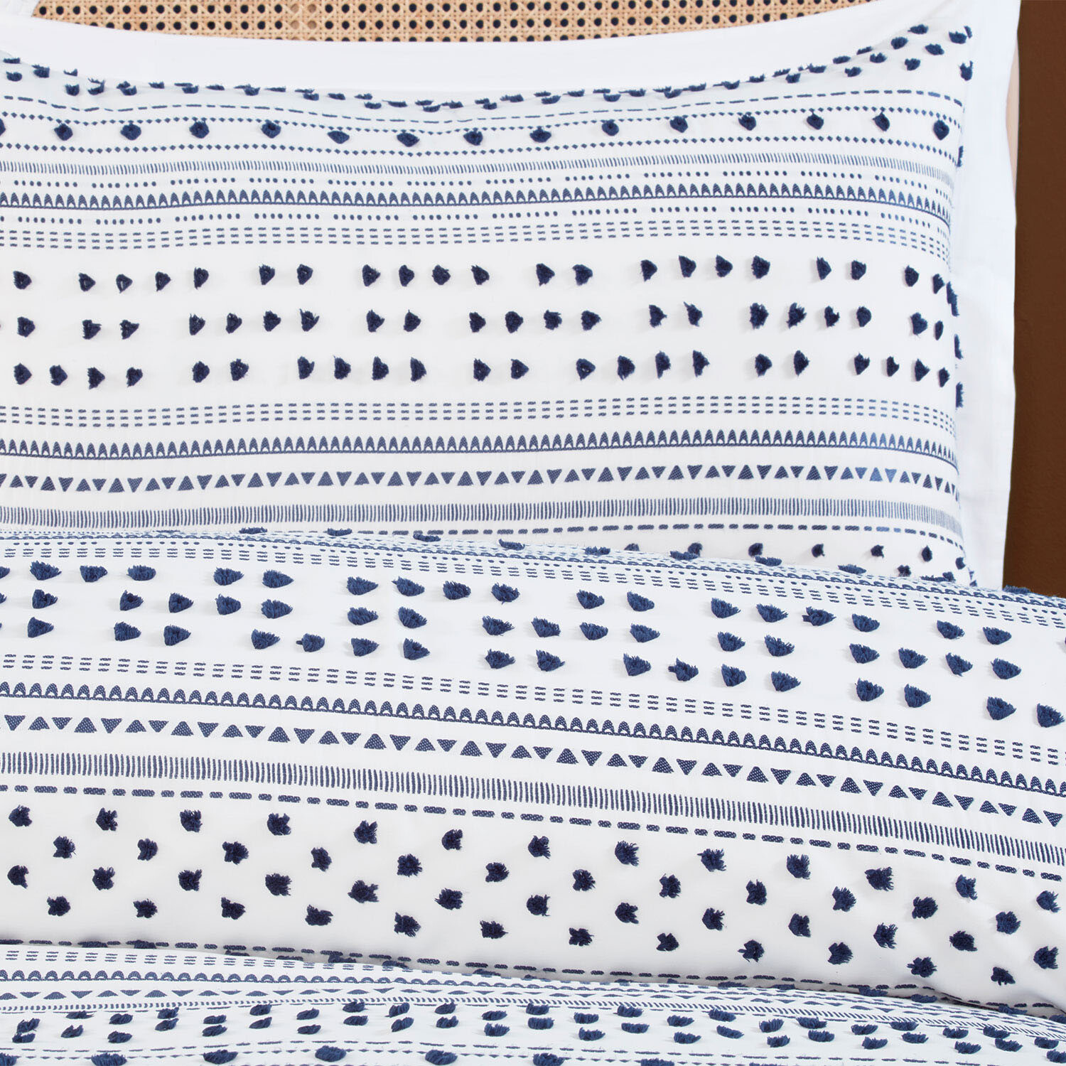 Berkley Duvet Set - Navy and White / Single Image 2