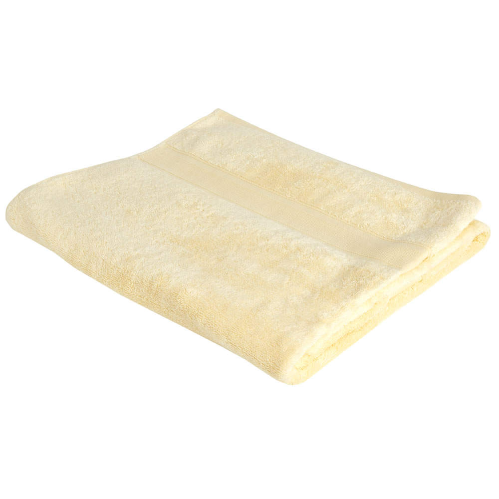 Wilko Supersoft Lemon Bath Sheet Image 1