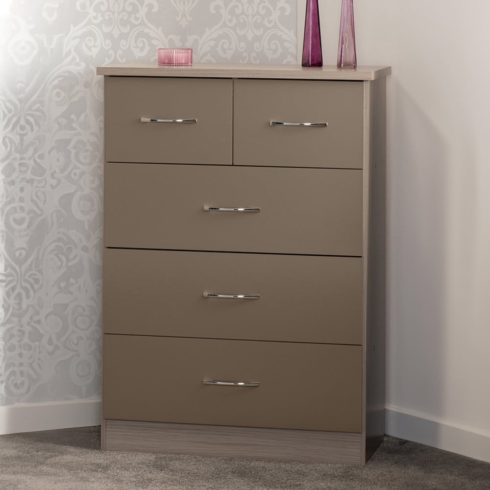 Seconique Nevada 5 Drawer Oyster Gloss and Light Oak Veneer Chest of Drawers Image 7