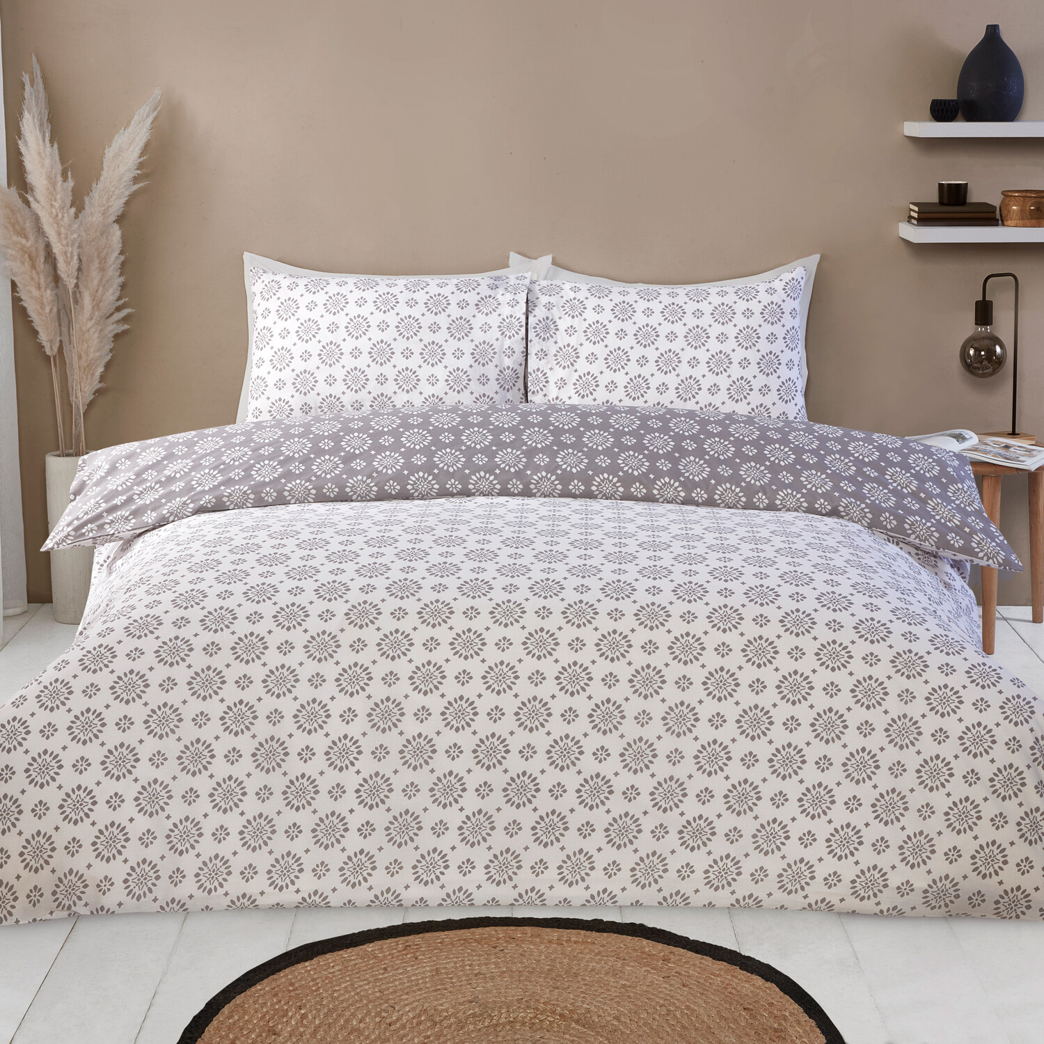 Sierra Geo Duvet Set Grey Double Image 2