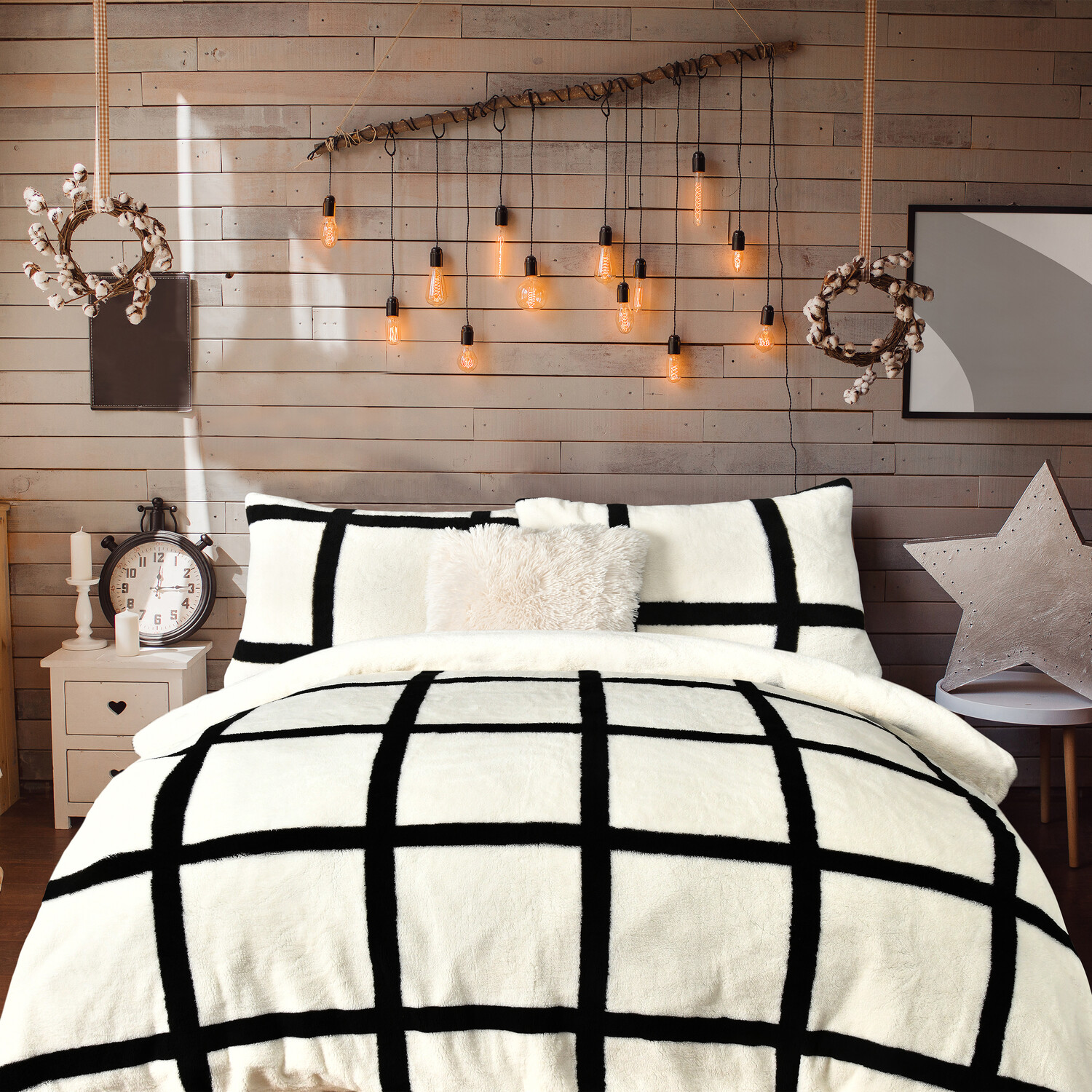 Large Grid Check Teddy Duvet Cover and Pillowcase Set - Natural / King Image 1