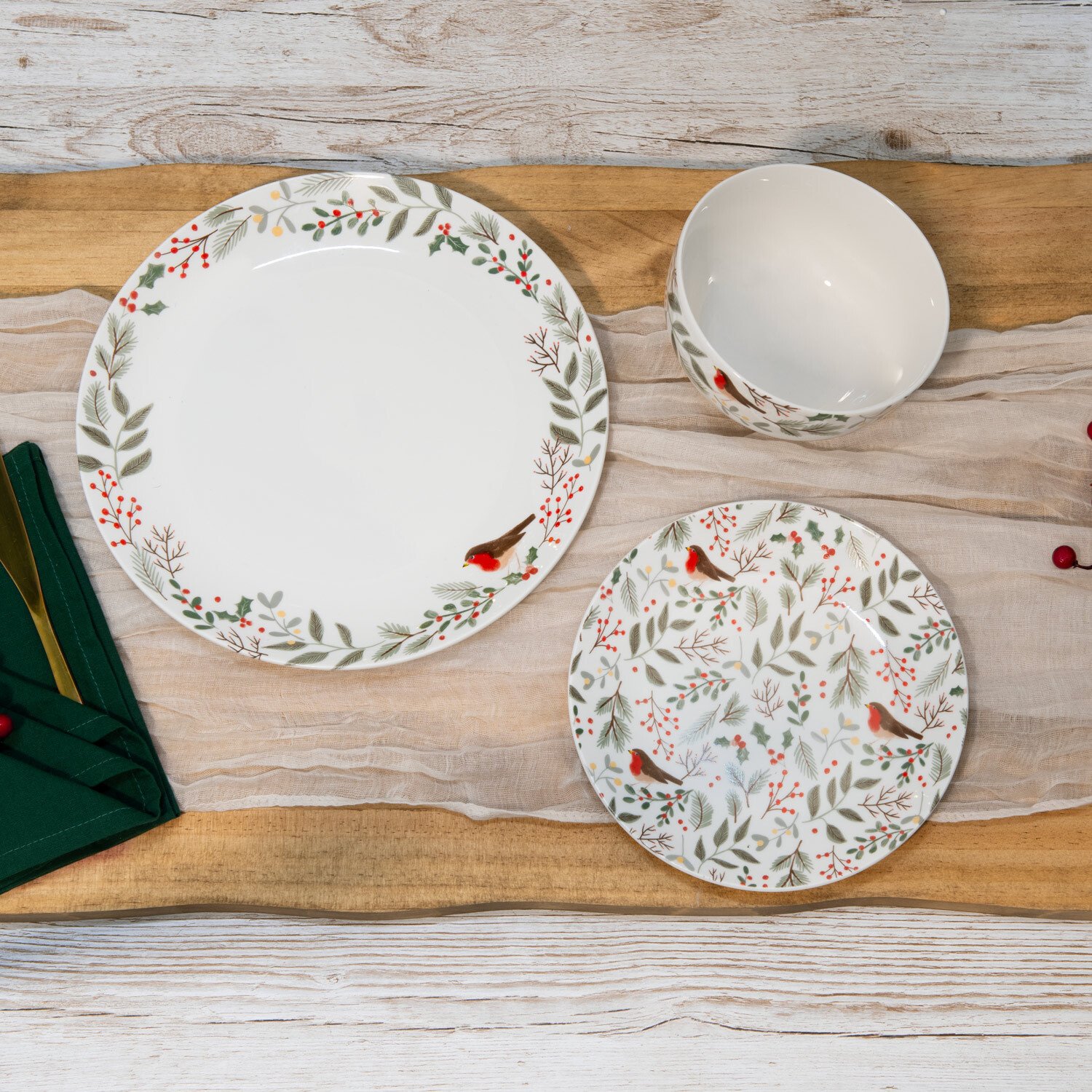 12 Piece Merry Robin Dinnerware Set White Image 3