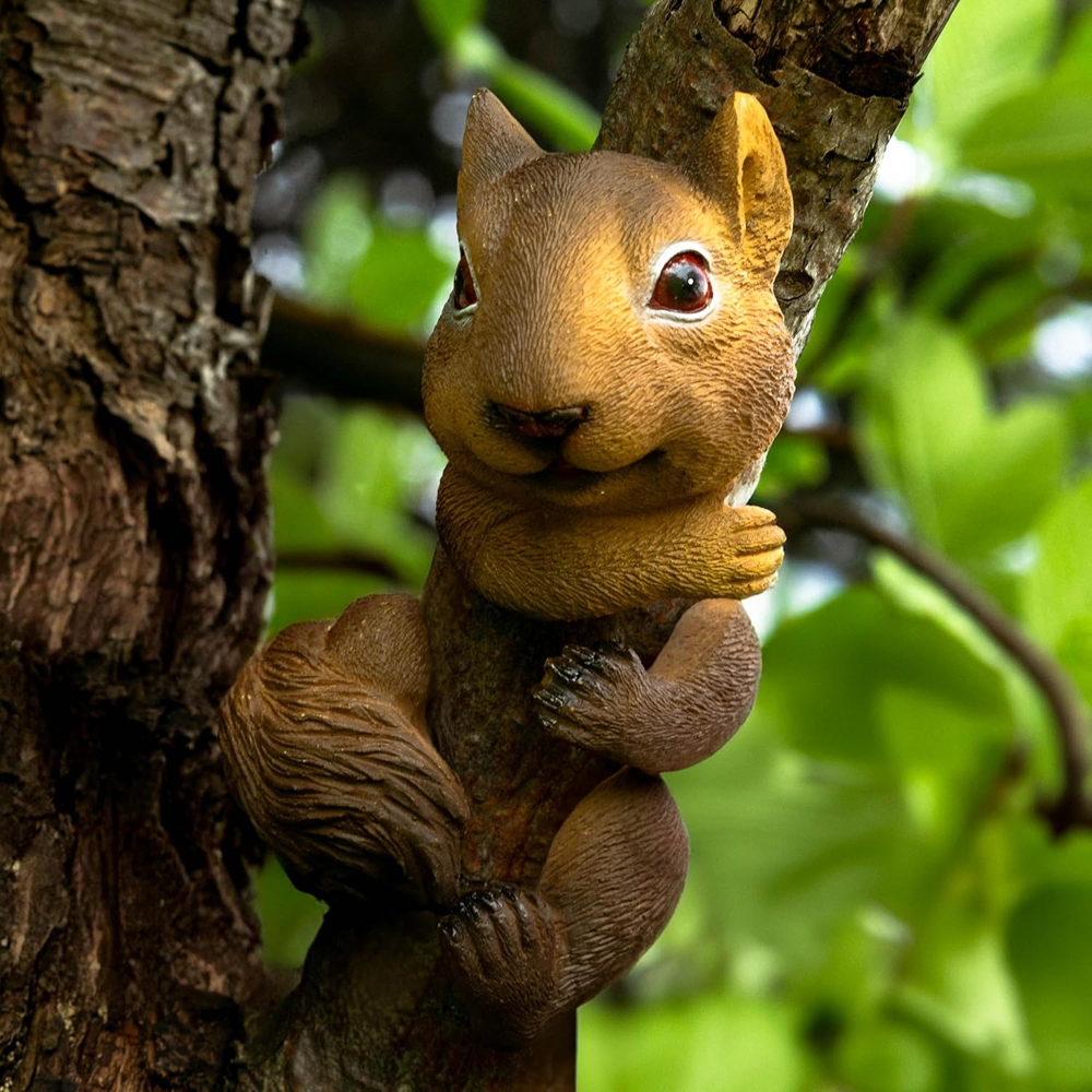 Marco Paul Squirrel Tree Hugger Garden Ornament Image 9