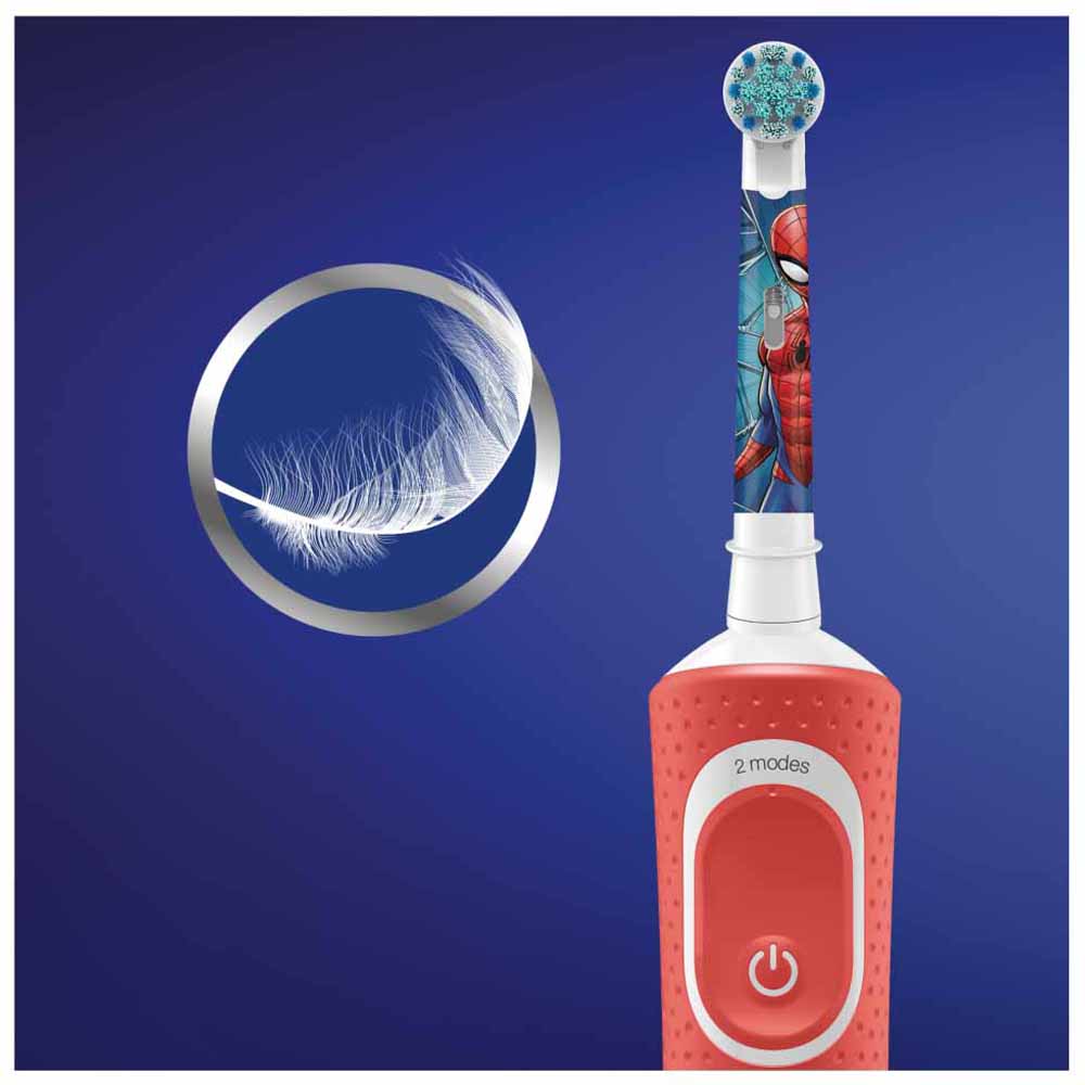 Oral B Kids Spider-Man Toothbrush Image 4