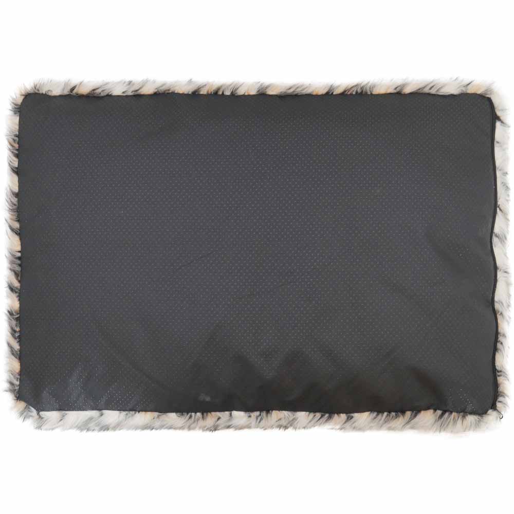 Rosewood Striped Dog Bed Large Wilko