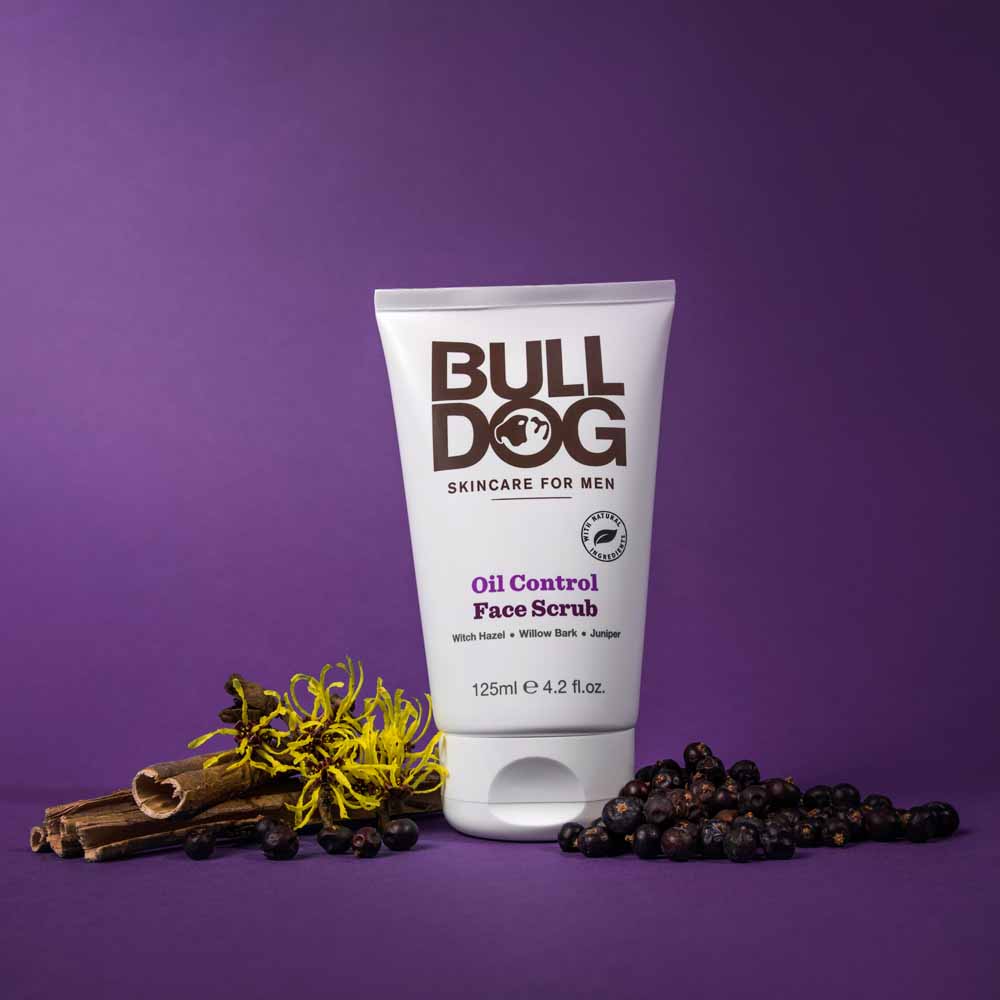 Bulldog Oil Control Face Scrub 125ml Image 2