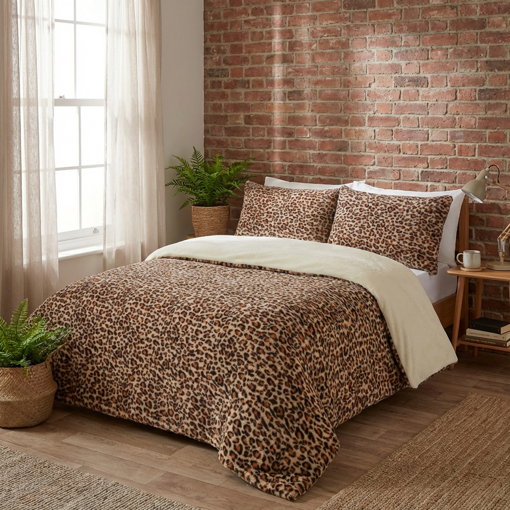 Leopard Print Faux Fur Duvet Set Brown Image 4