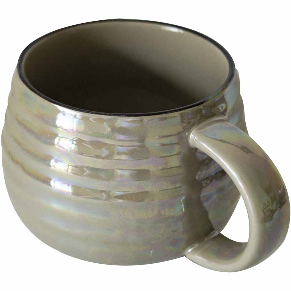 Wilko Taupe Iridescent Hug Mug Image 3