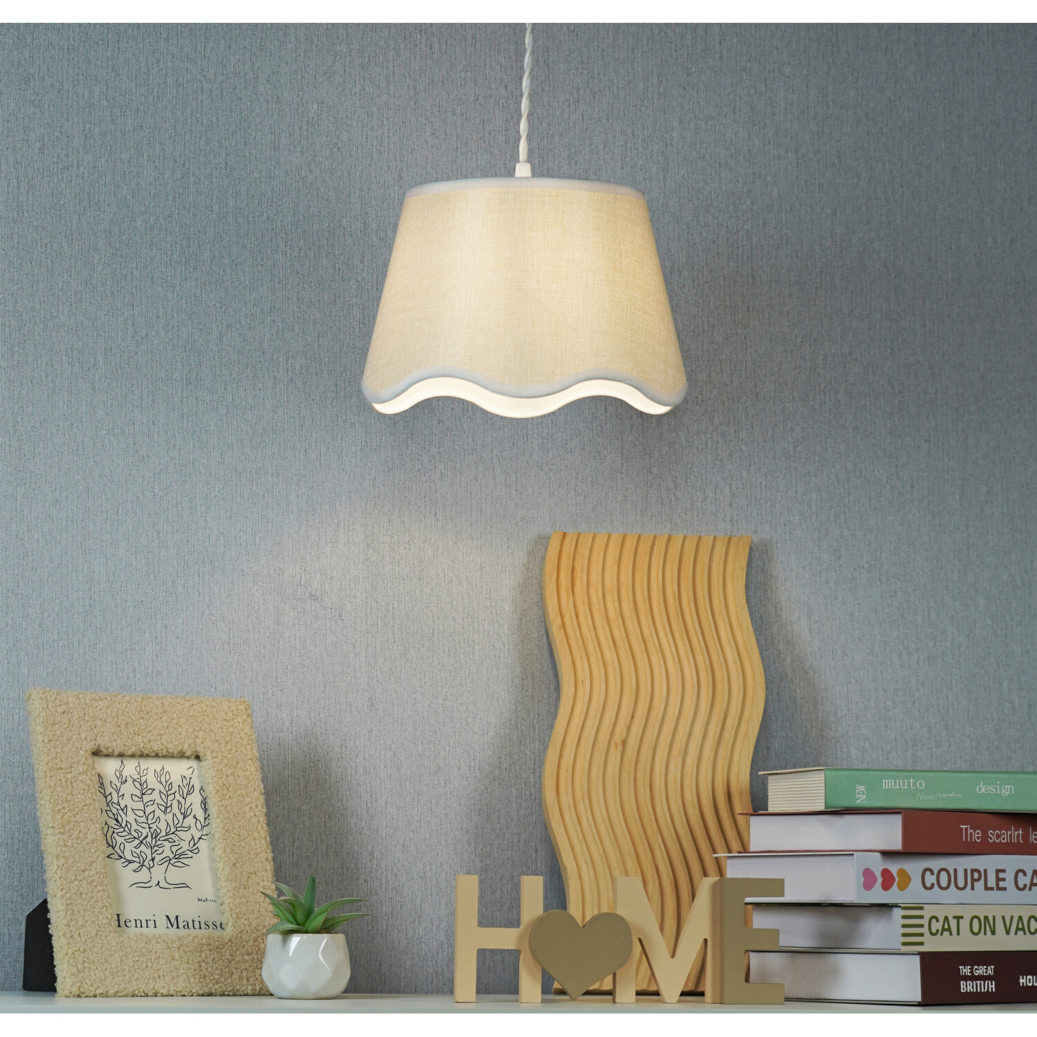Scallop Shade Natural 25.5cm Image 8