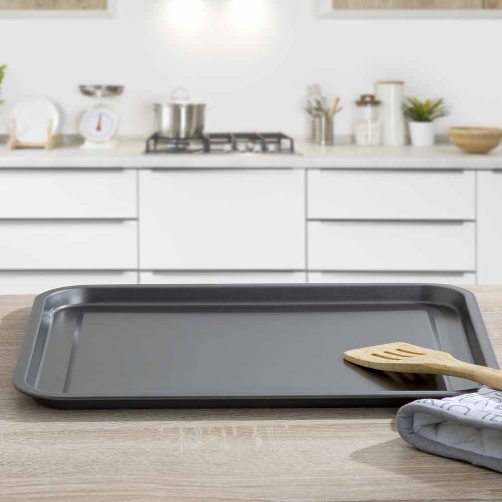 Whatmore Grey Oven Tray 39cm x 0.4m Image 3