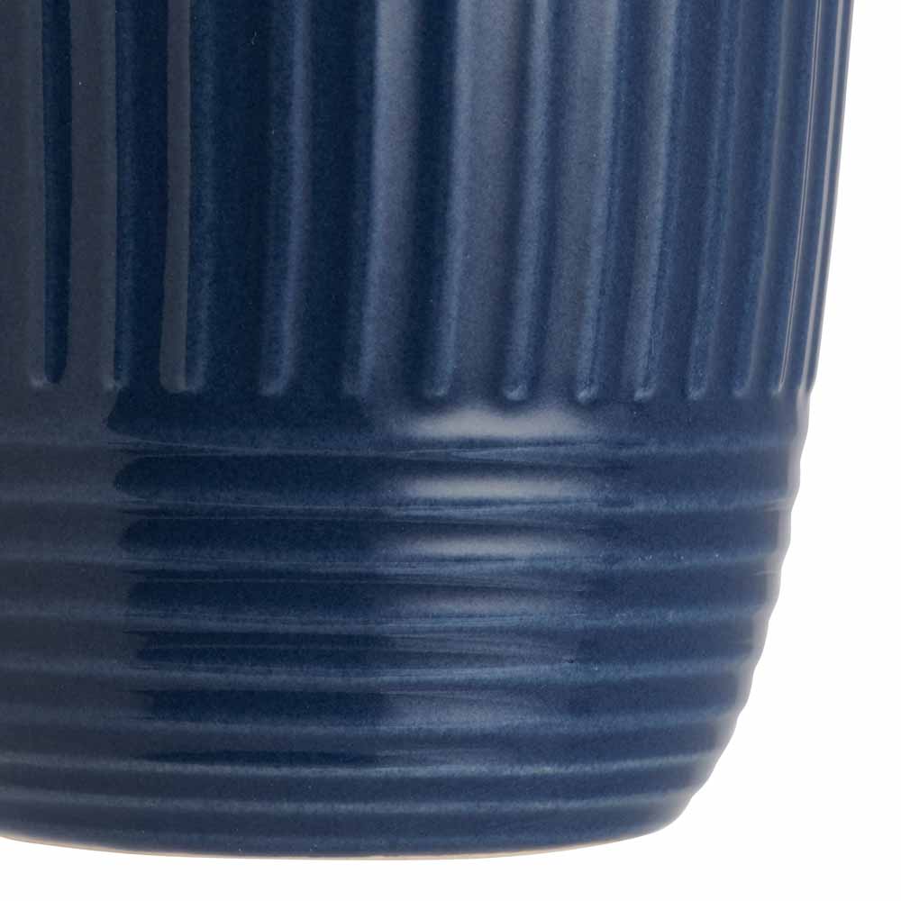 Wilko Blue Embossed Mug Image 3