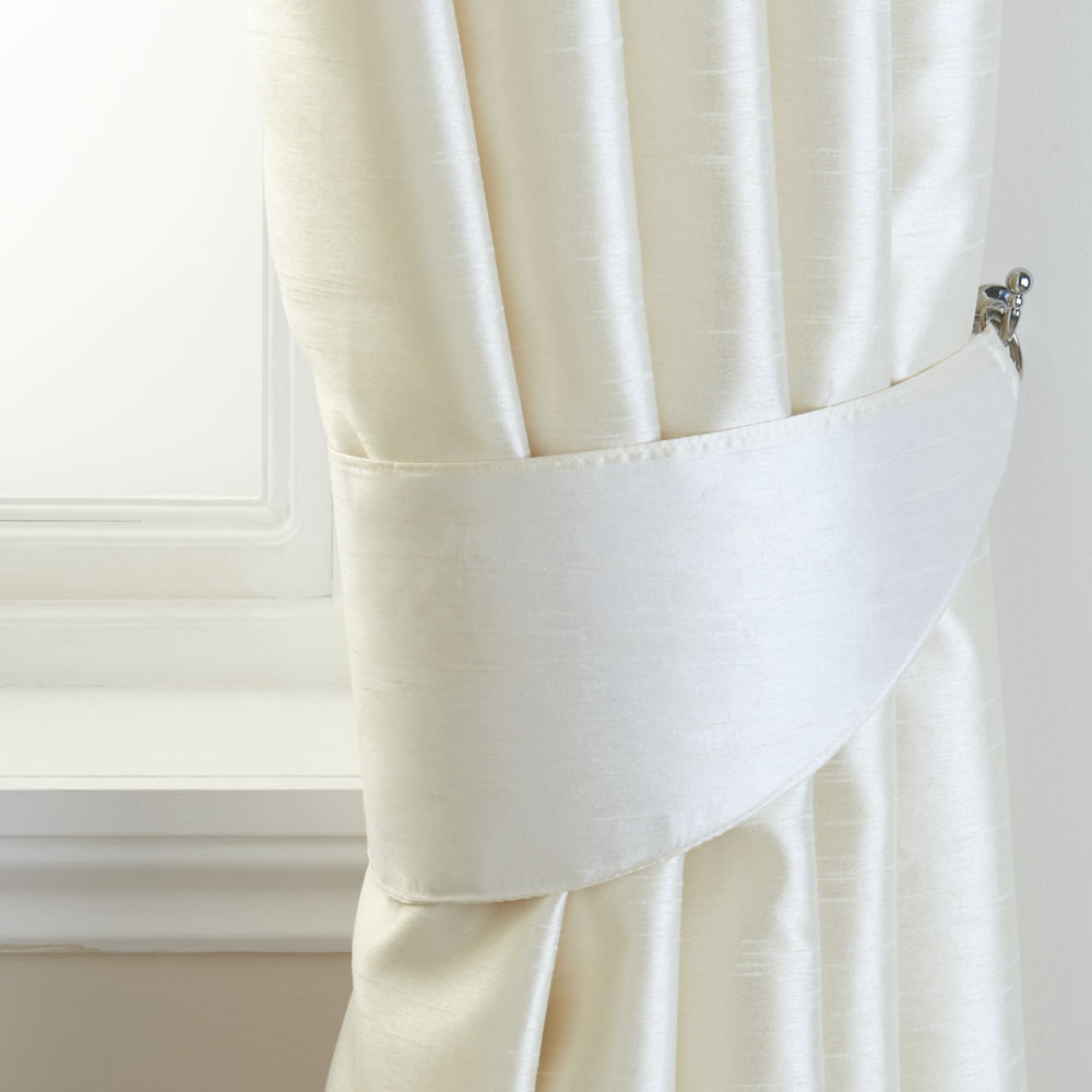 Wilko Natural Faux Silk Eyelet Curtains 228 W x 228cm D Image 3