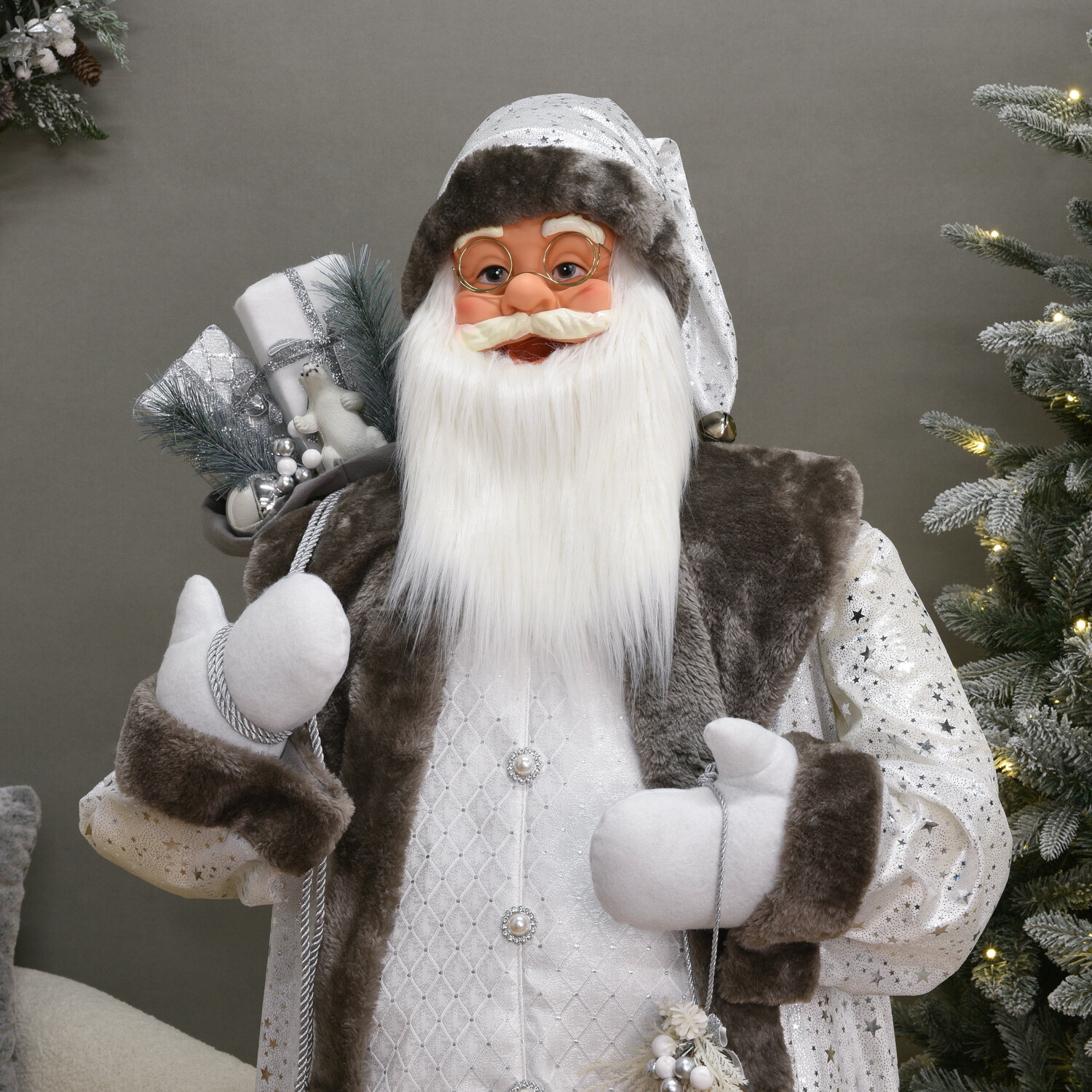Scandi Singing and Dancing Santa - White Image 3