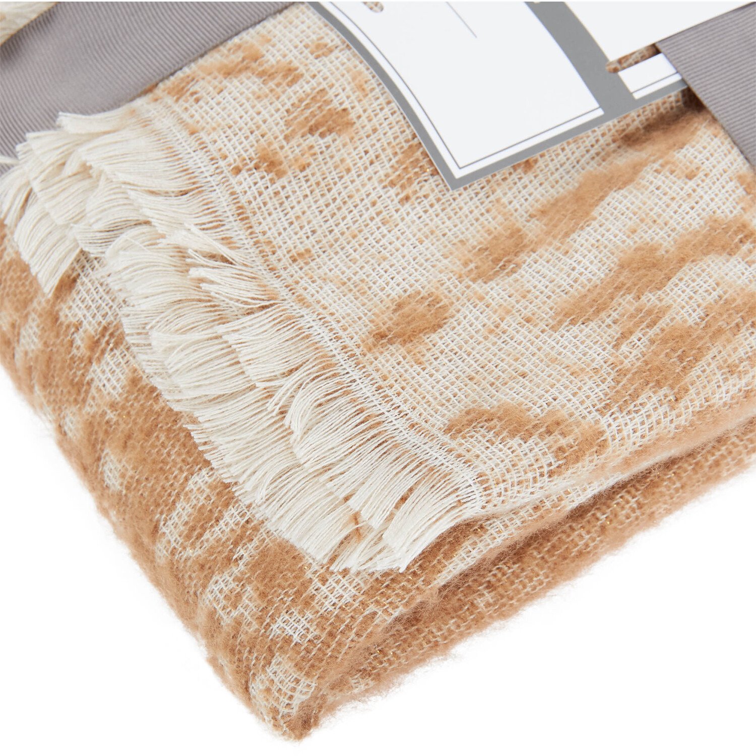 Divante Alder Metallic Throw - Natural Image 3