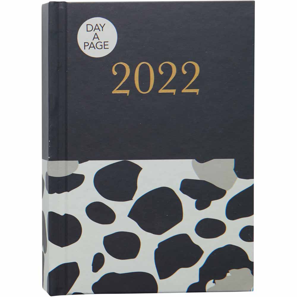 Wilko Diary A6  Animal Print Day a Page Image 1