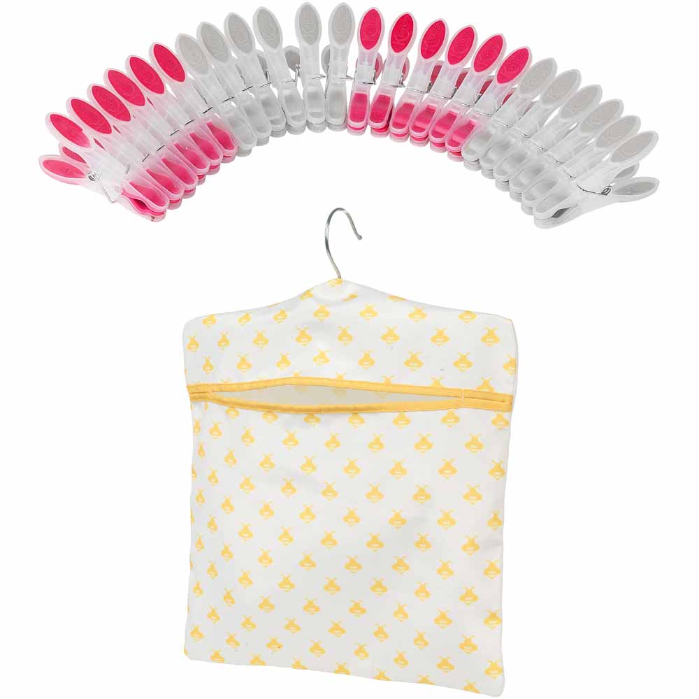 Kleeneze Bee Peg Bag with 24 Steady Grip Pegs Image