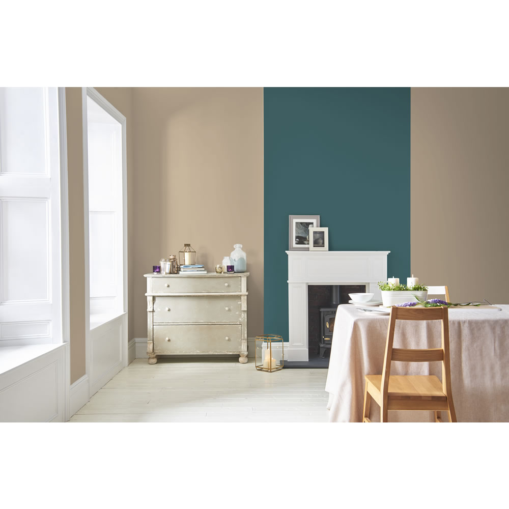 Wilko Matt Emulsion Paint Soft Hessian 2.5L Wilko