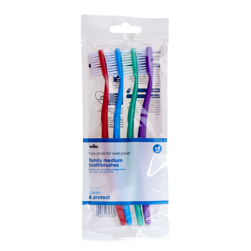 Wilko Family Medium Toothbrush 4 pack Image