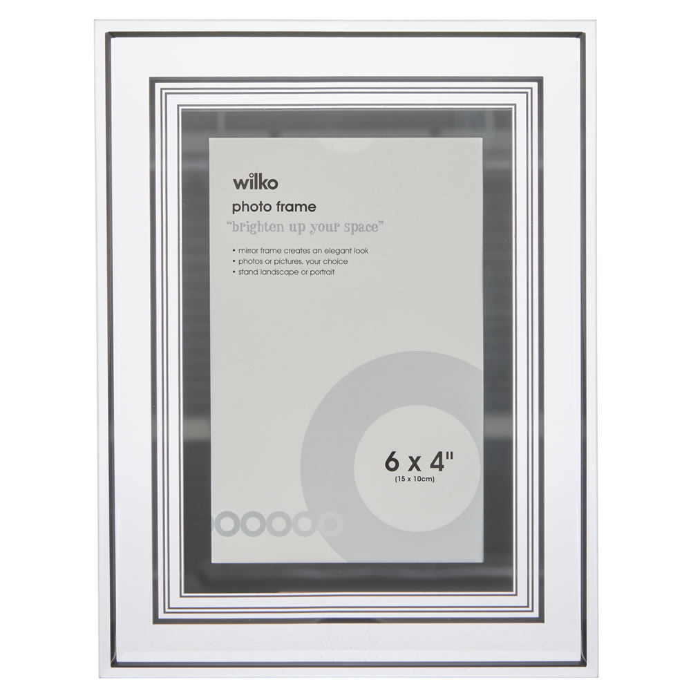 Wilko Silver Border Glass Frame 6 X 4 Inch Wilko