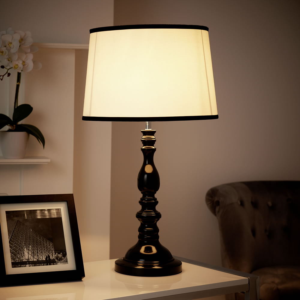 Wilko Black & White Table Lamp Image 6