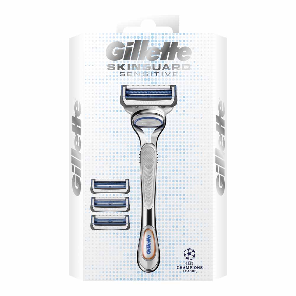 Gillette Skinguard Sensitive Razor + 3 Blades  - wilko