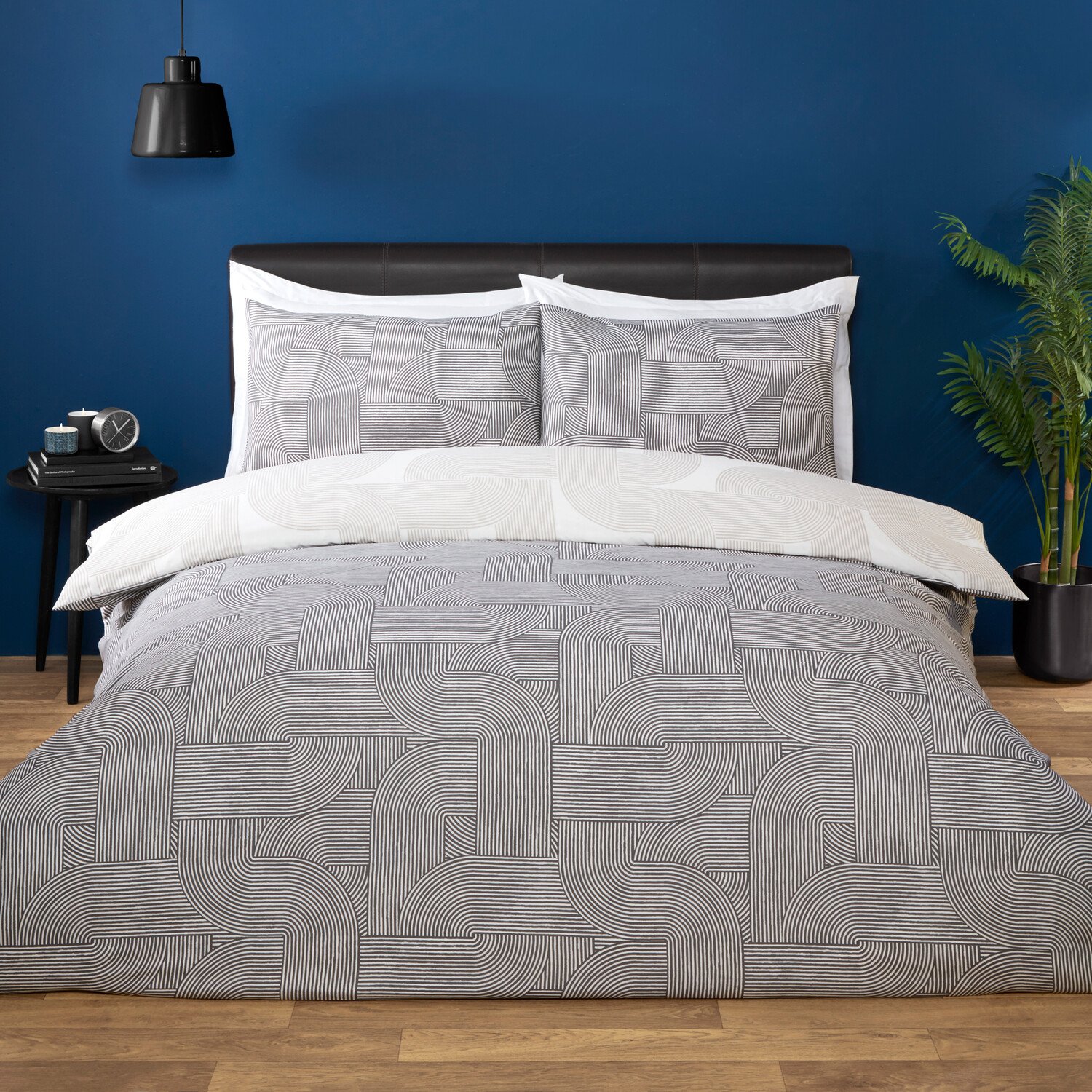 Elements Reversible Bedding SetBlackKing Image 1