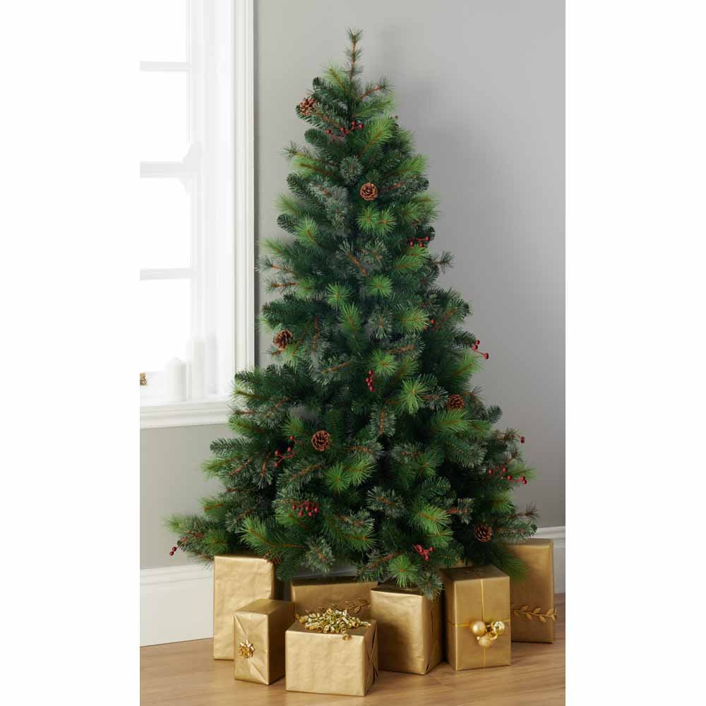 Wilko 6ft Festive Foliage Half Artificial Christmas Tree Wilko