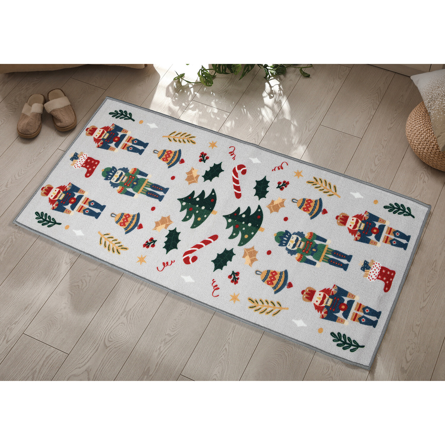 Washable Christmas Runner Image 3