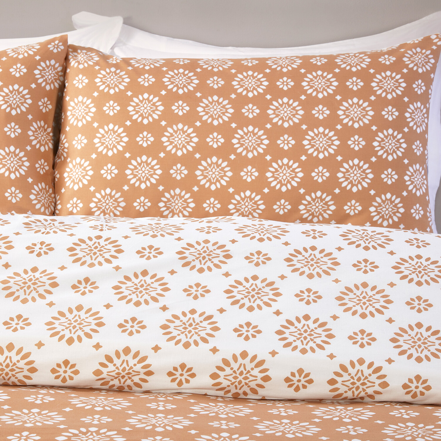 Sierra Geo Duvet Set Ochre King Image 3