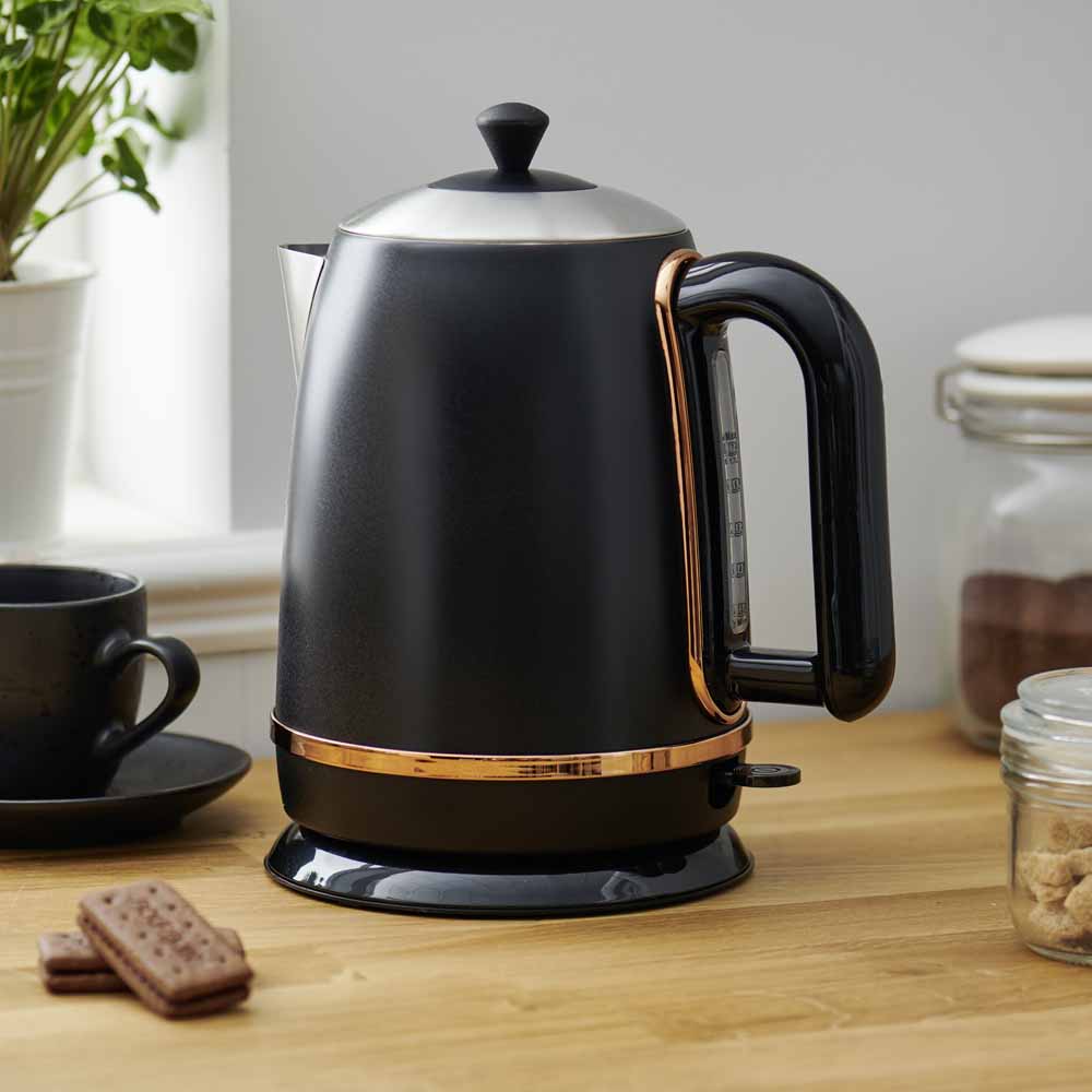 Wilko Black & Copper Kettle 1.7L Wilko