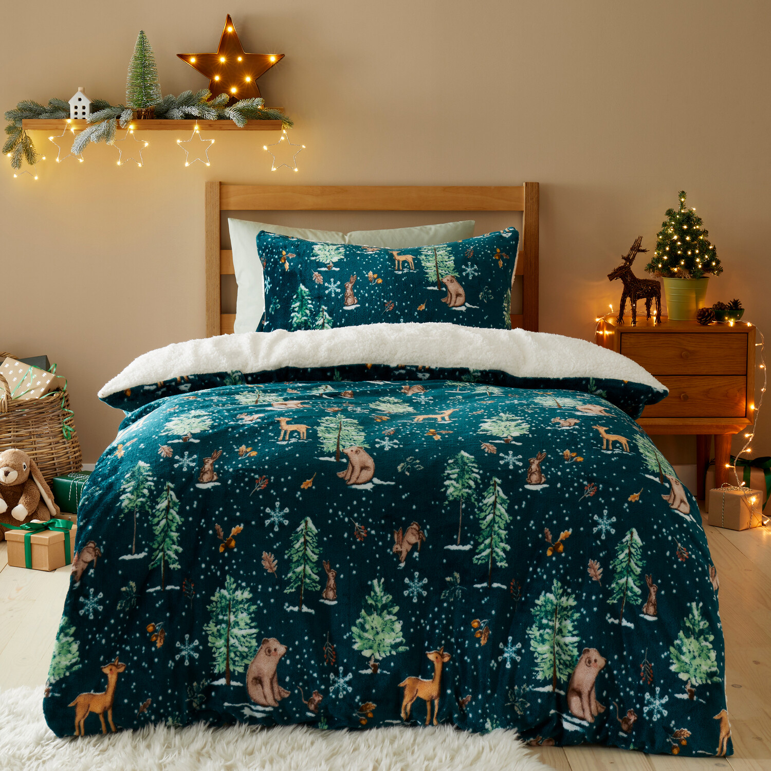 Woodland Friends Fleece Duvet Set Green Image 1