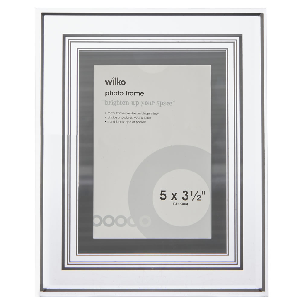 Wilko Glass and Silver Border Photo Frame 3.5 x 5 Inch Image 1