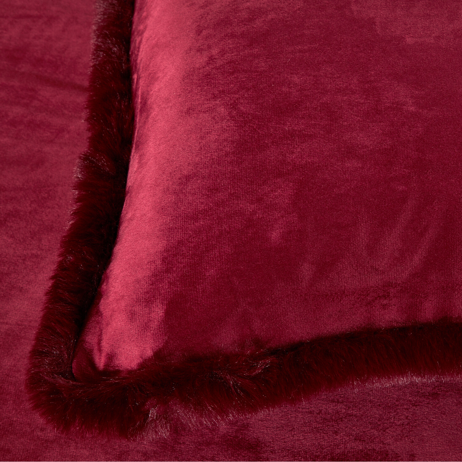 Selena Velvet Duvet Set Mulberry Superking Image 3