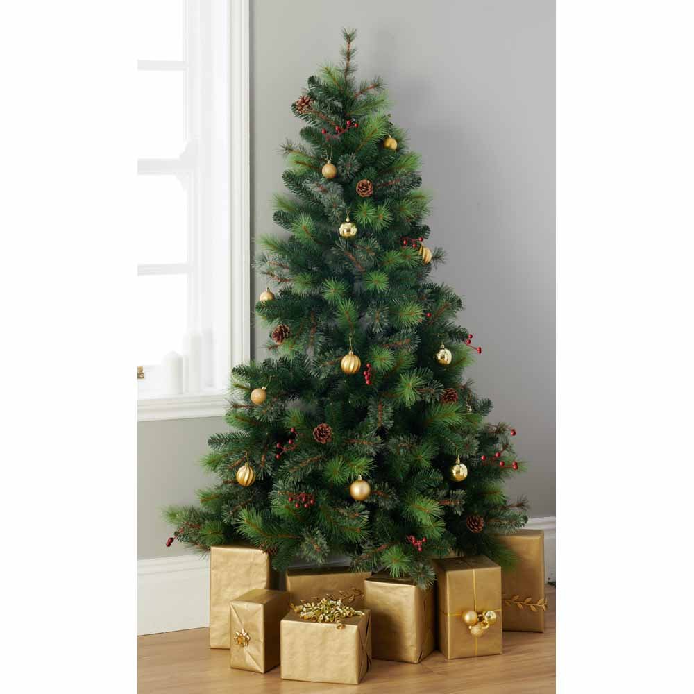 Wilko 6ft Festive Foliage Half Artificial Christmas Tree Image 7