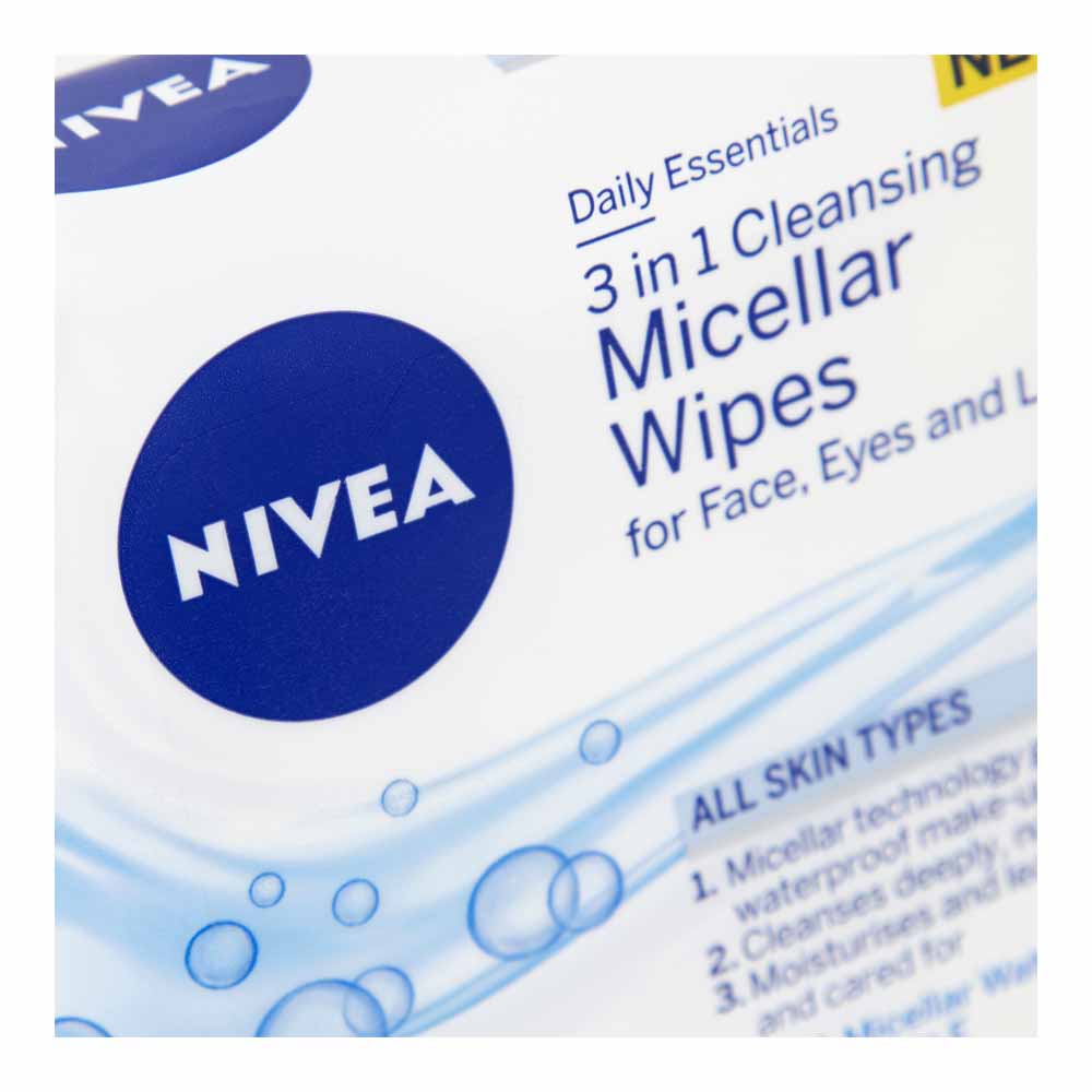Nivea Daily Essentials 3 in 1 Cleansing Micellar Wipes 25 pack Image 2