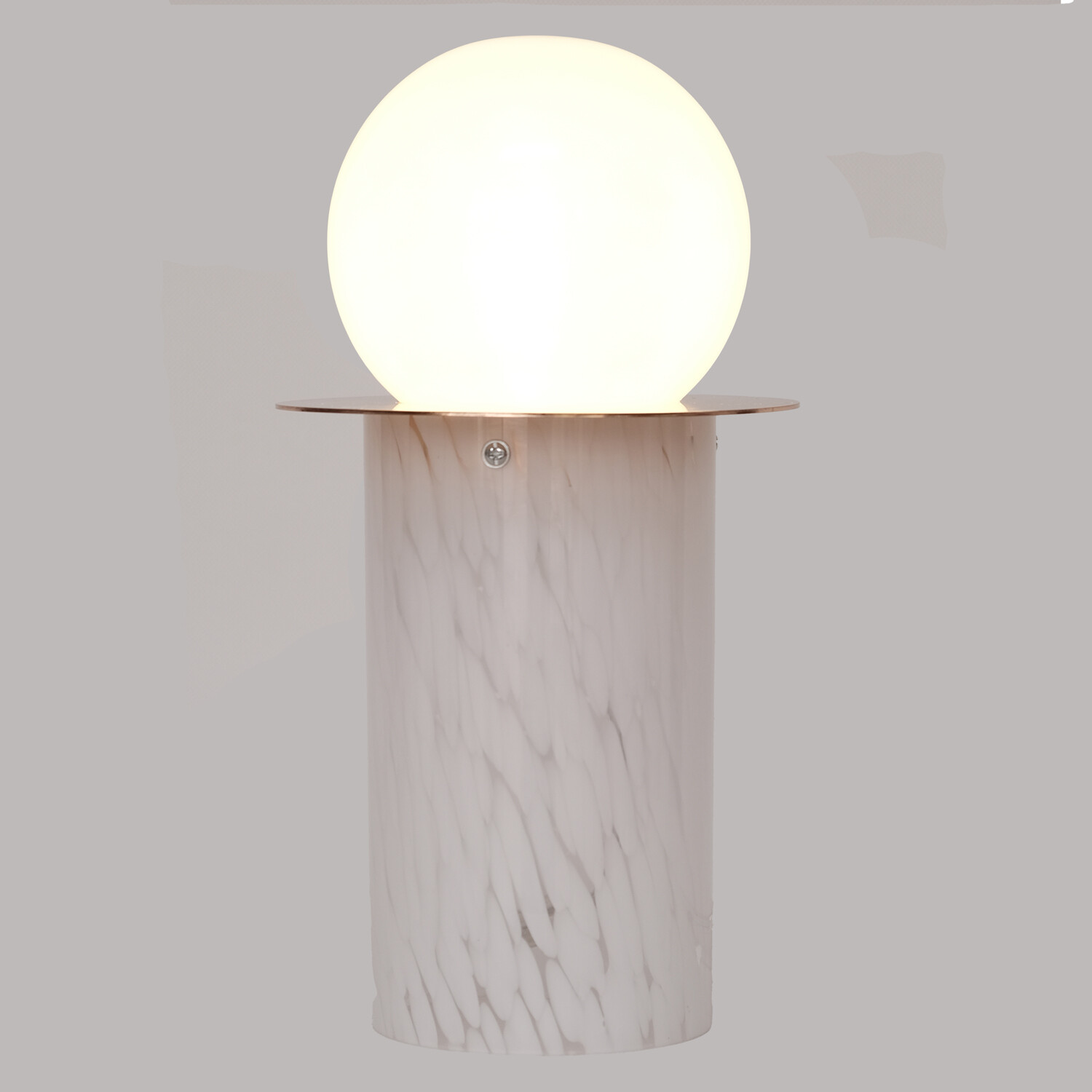 Gesina Table Lamp - White Image 2