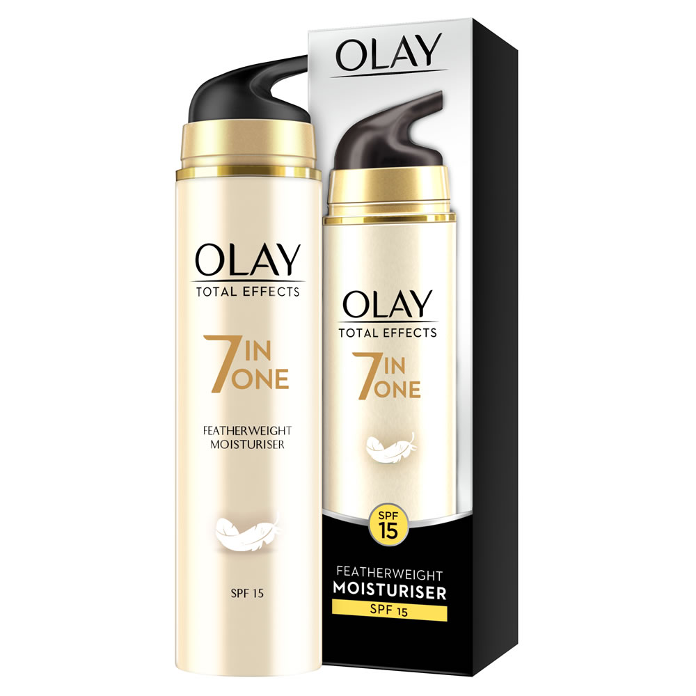 Olay Total Effects Feather Weight Moisturiser 50ml Image 2