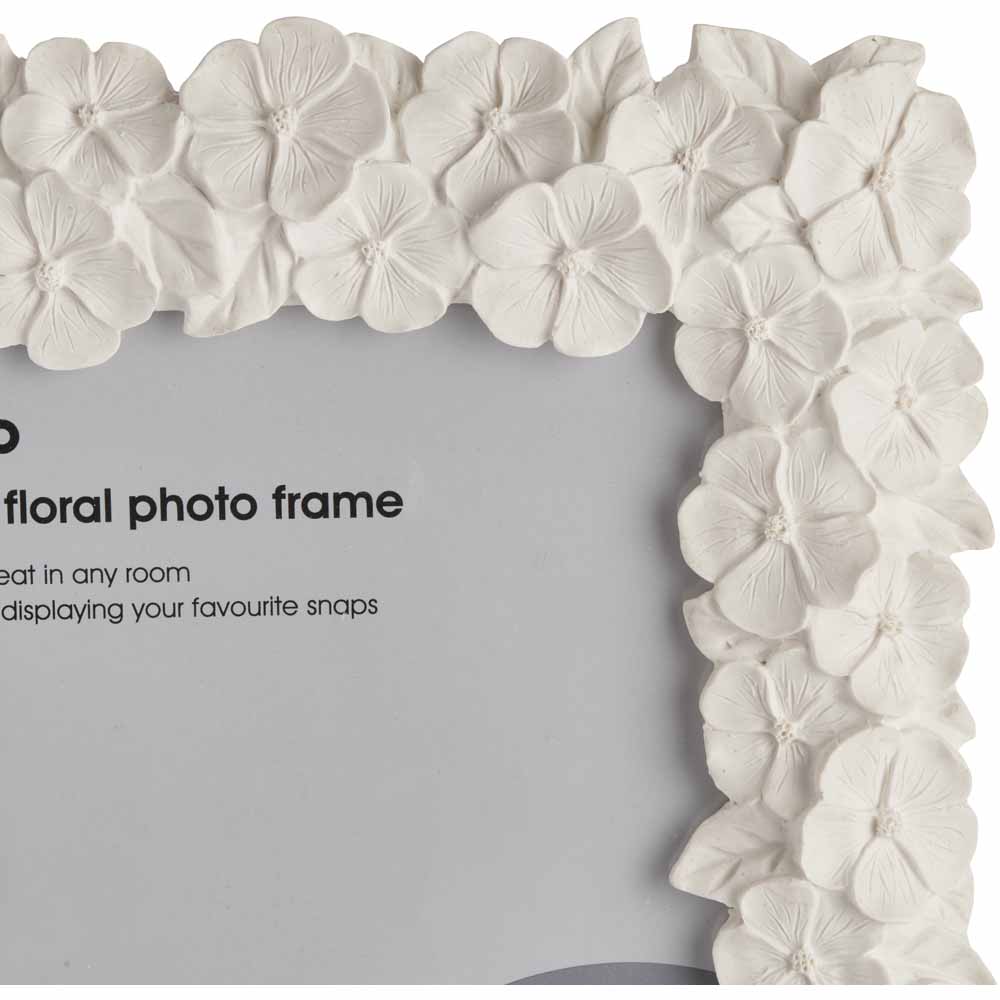 Wilko White Floral Photo Frame 6 x 4inch Image 4