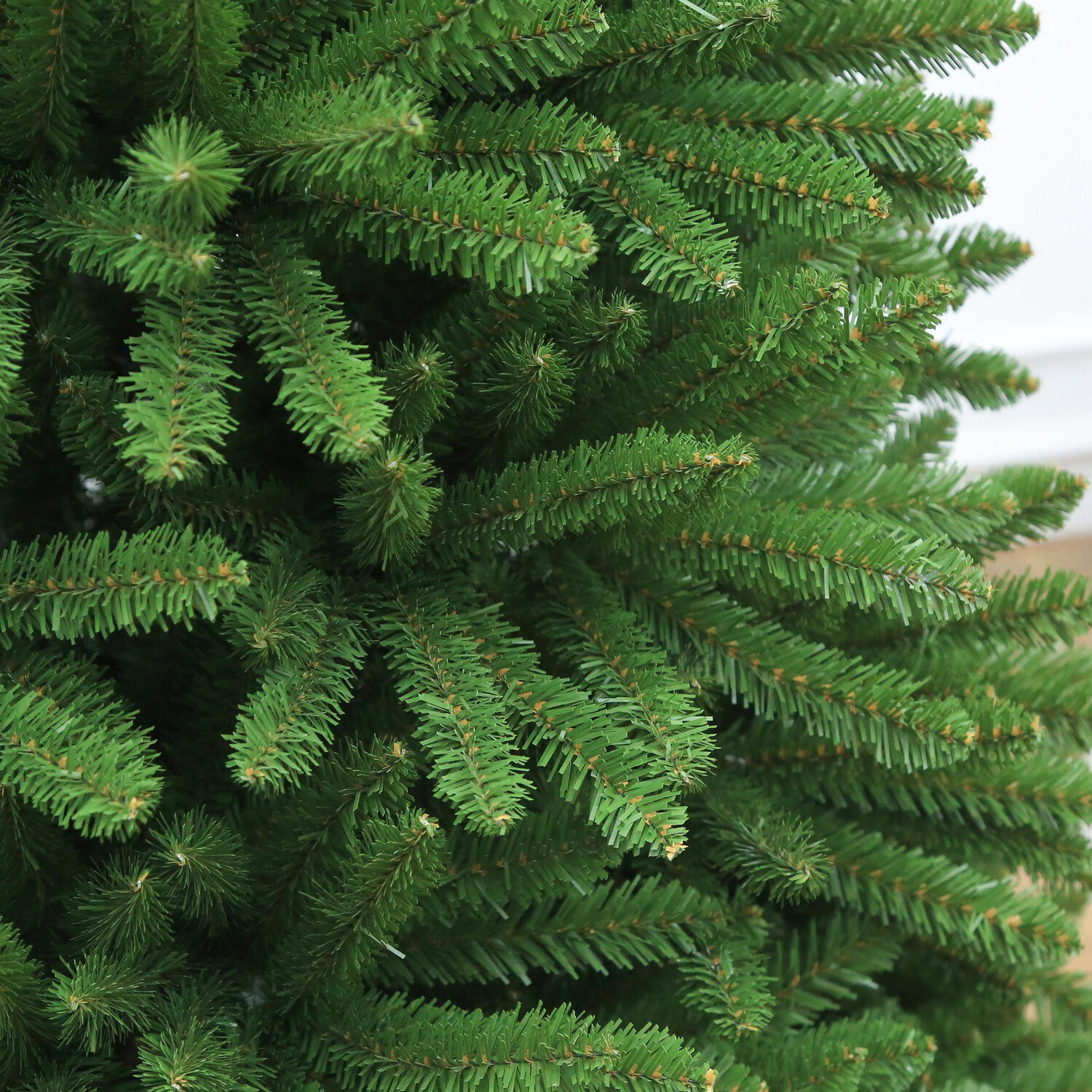 Noble Tree 6ft - Green Image 3