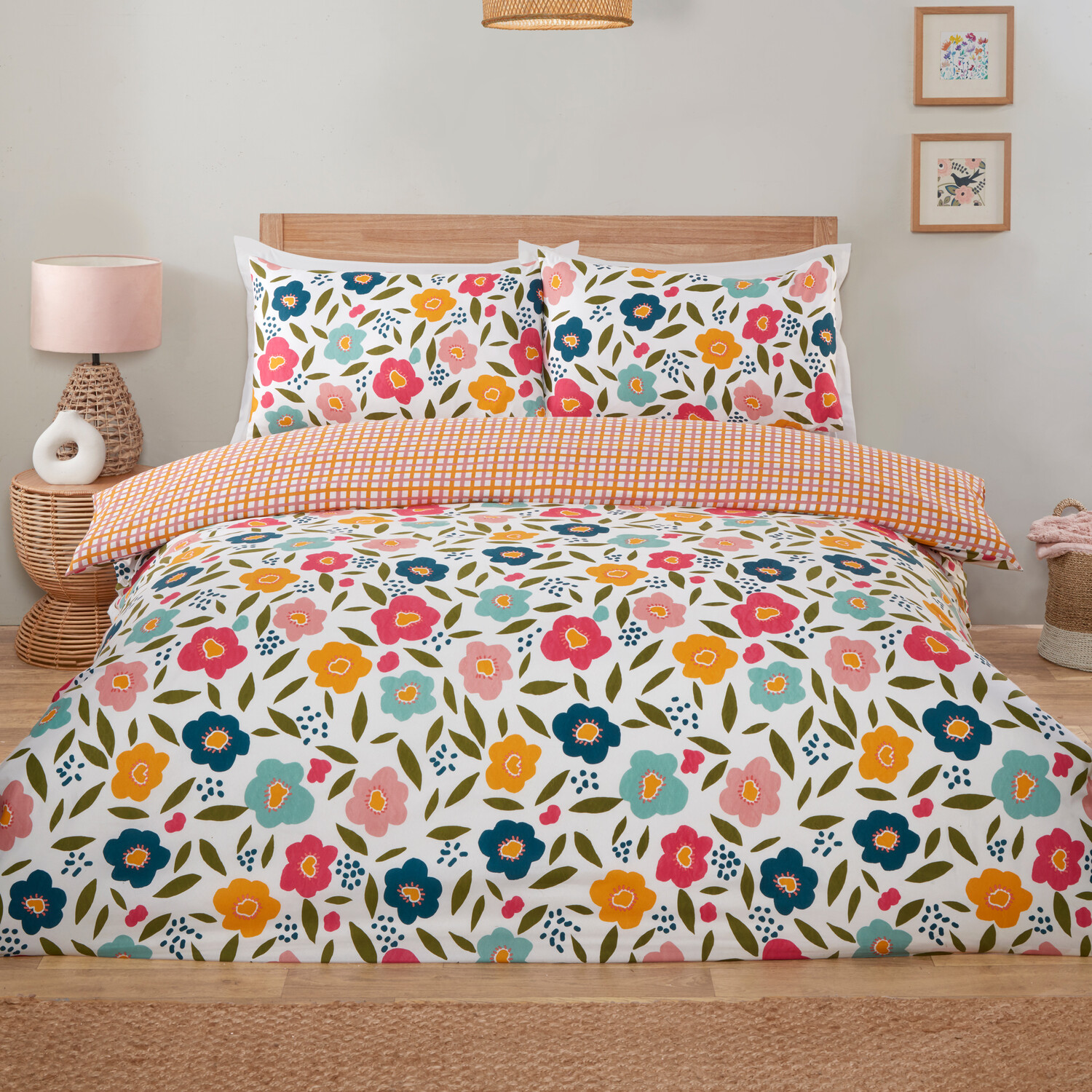 Lottie Floral Bedding SetOrangeSingle Image 1