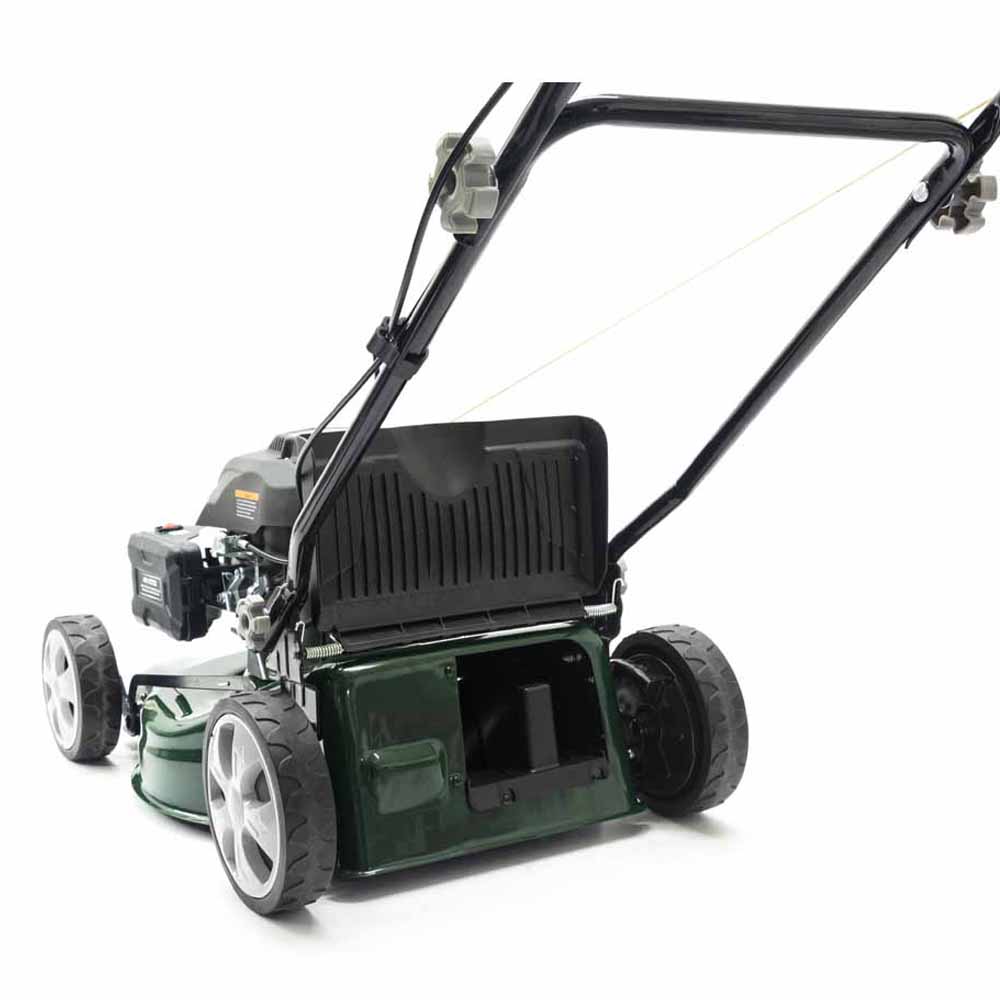 Webb WER460SP 141cc Classic Self Propelled 46cm Petrol Rotary Lawnmower Image 11