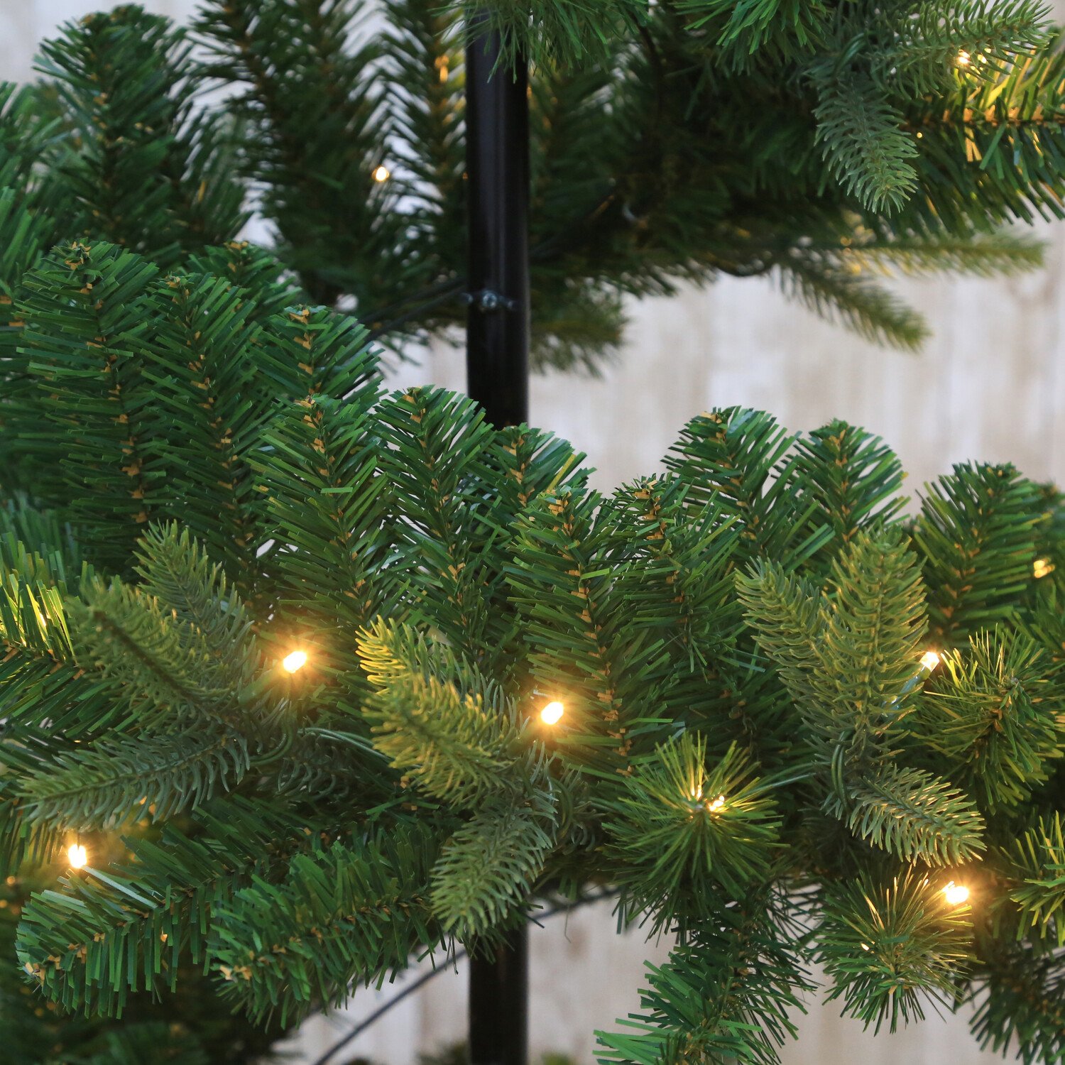 Clarence Spiral Tree 6.5ft Image 5