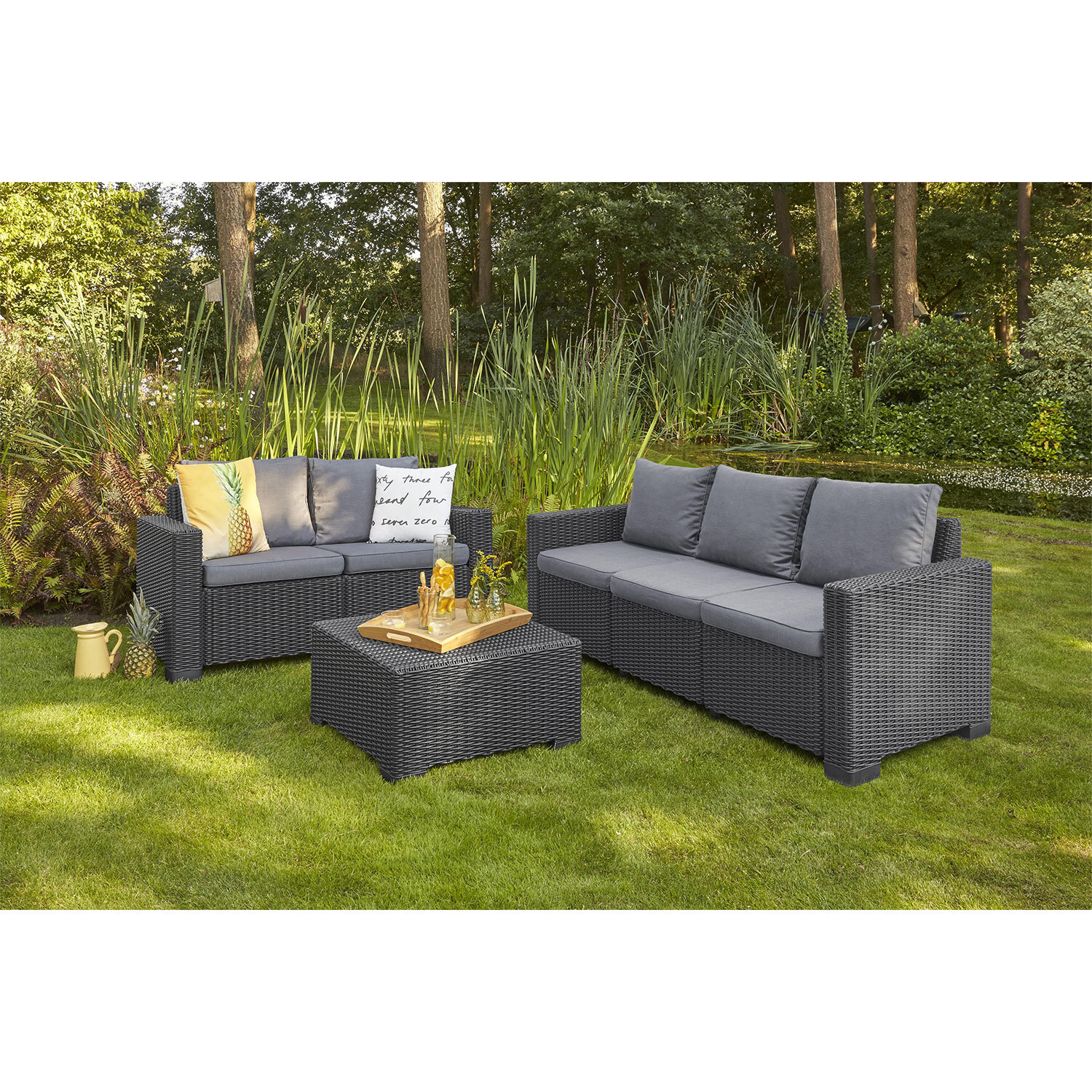 Keter California 2 Seater Black Rattan Sofa Image 3