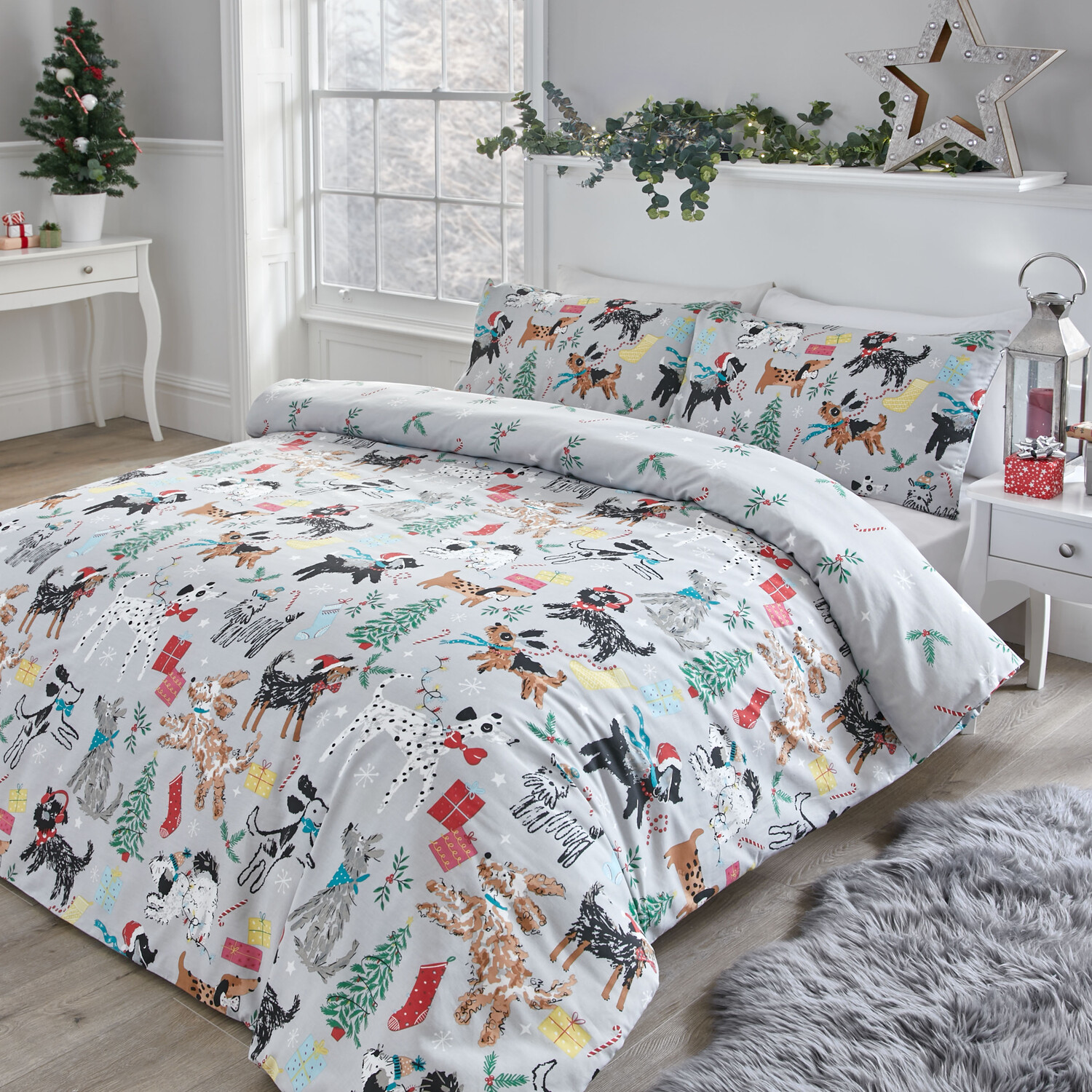 Pawfect Christmas Duvet Cover and Pillowcase Set  - Grey / Double Image 1