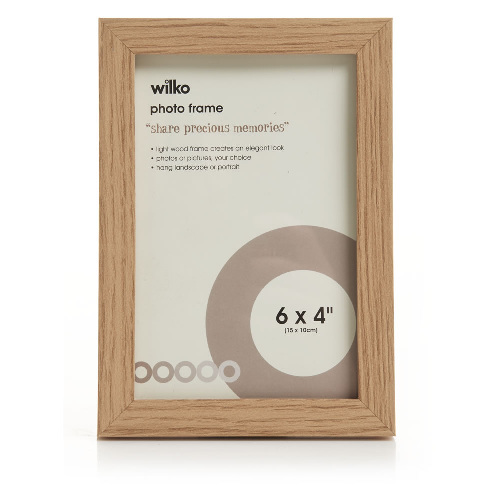 Wilko Light Wood Effect Photo Frame 6 x 4 Inch Image 1