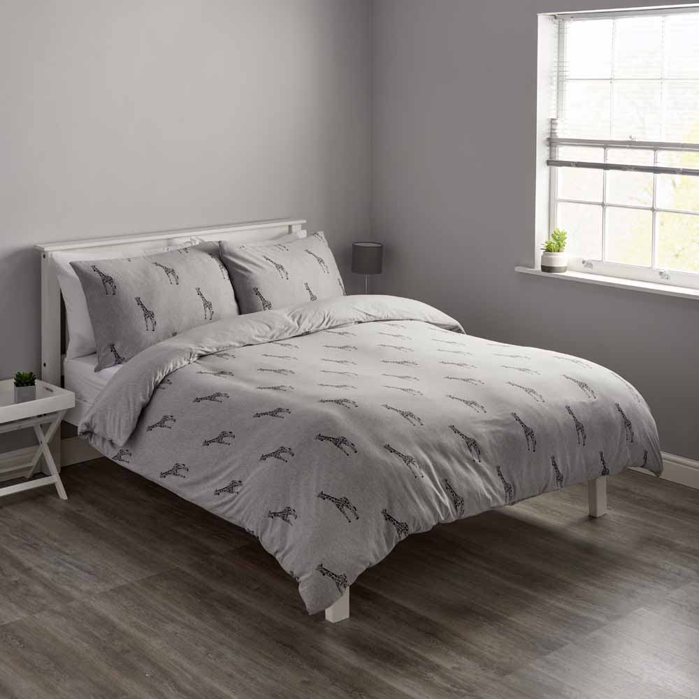 Wilko King Gilly Giraffe Reversible Duvet Set Wilko