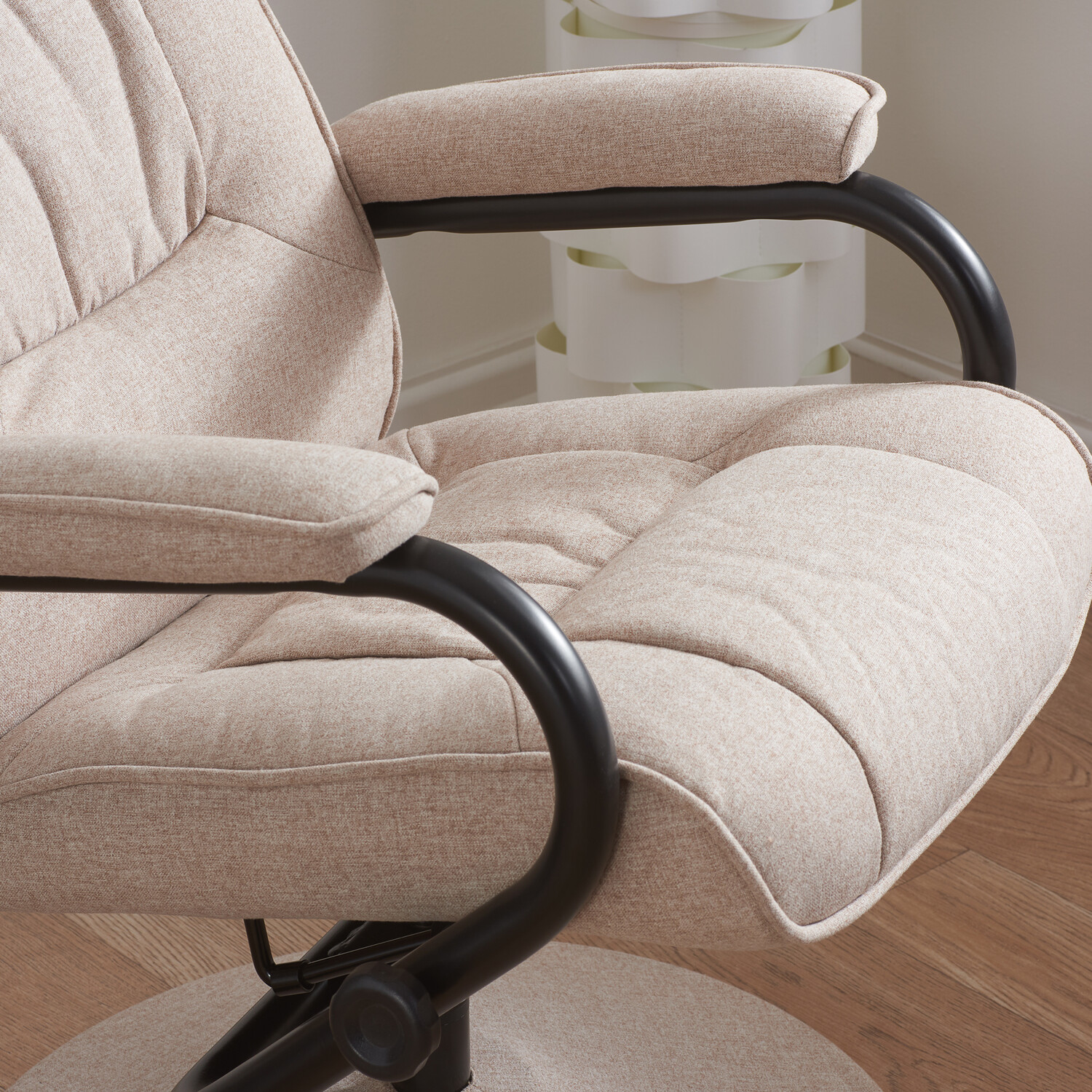 Memphis Swivel Chair Wheat Image 9